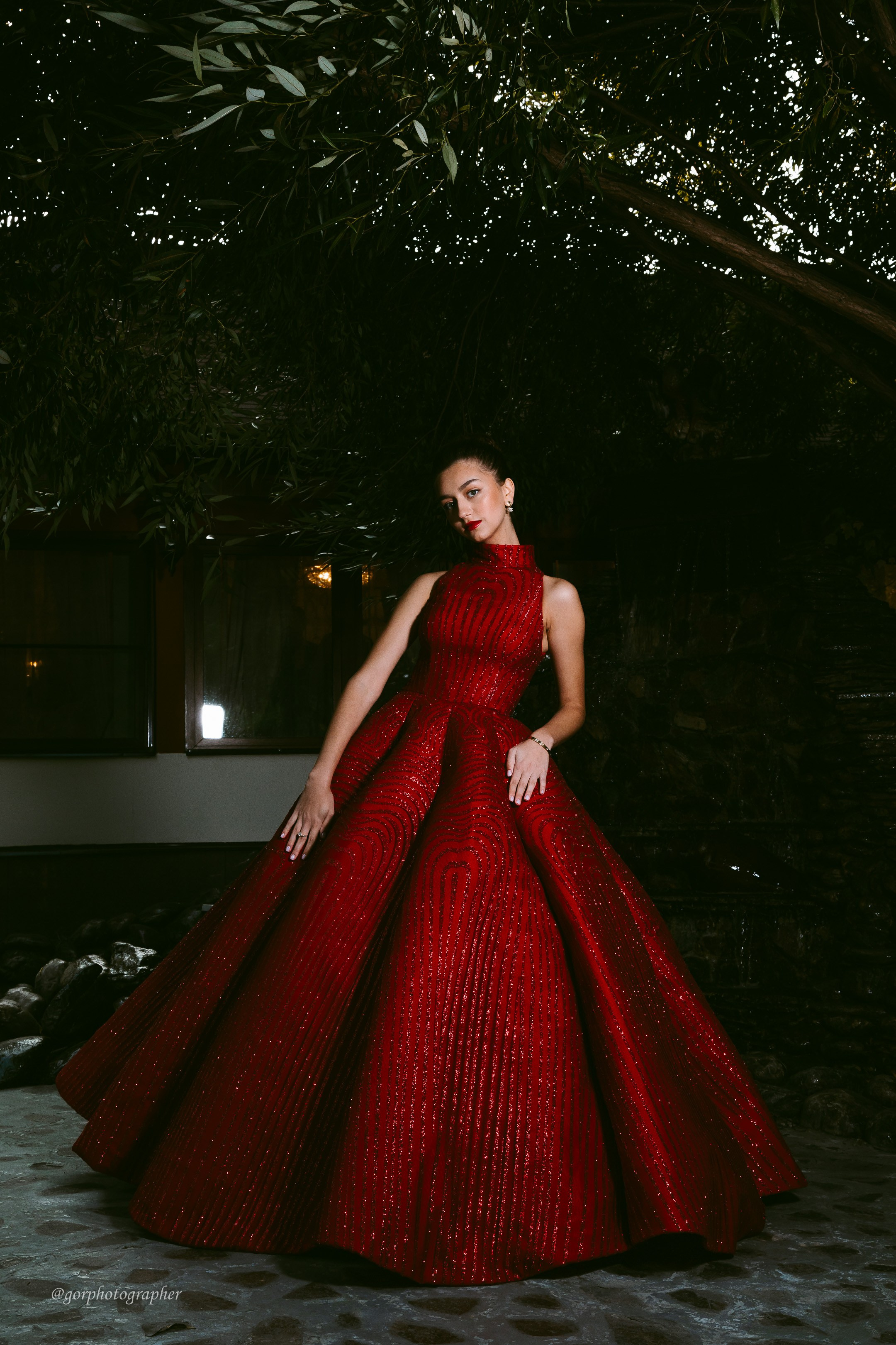 Фотосессия у ресторана. Свадебный Фотограф в Москве Гор Магтагян