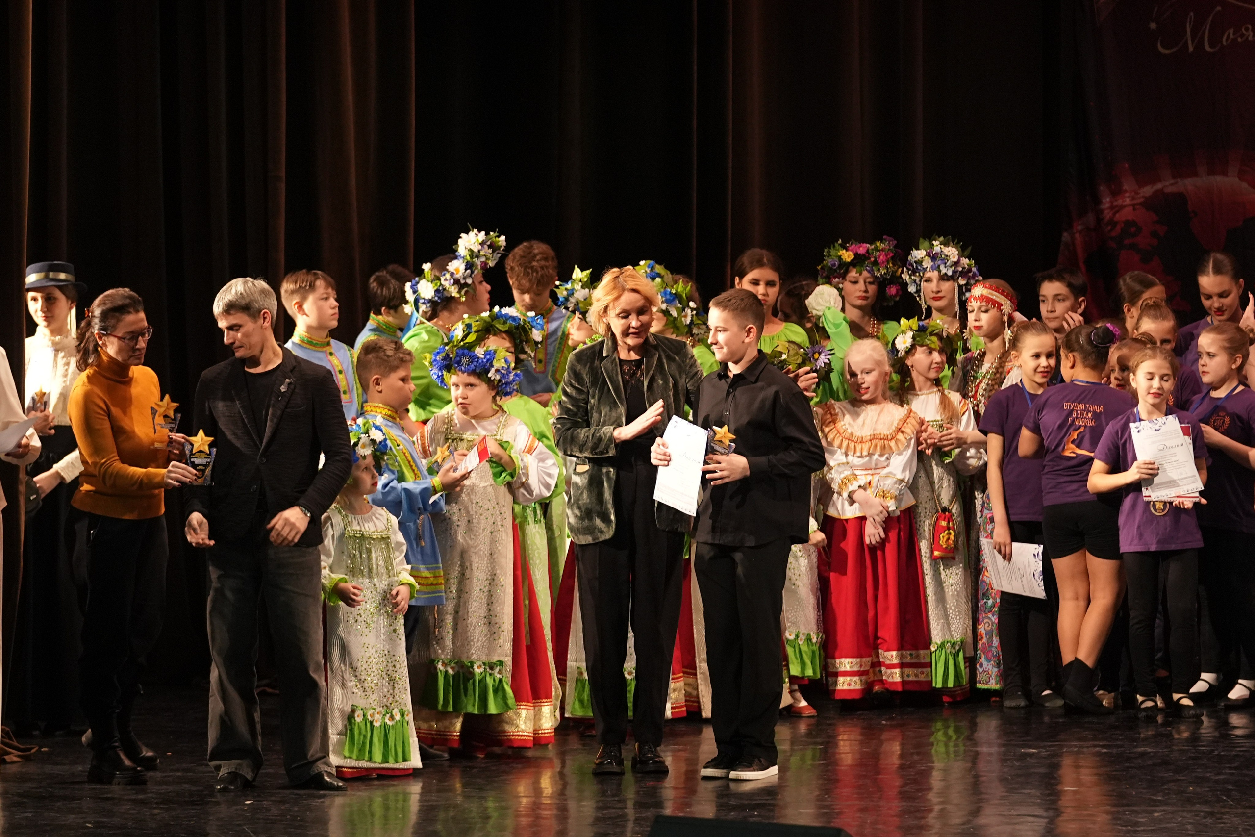 7 декабря, блок 3, г. Москва. Золотое яблочко