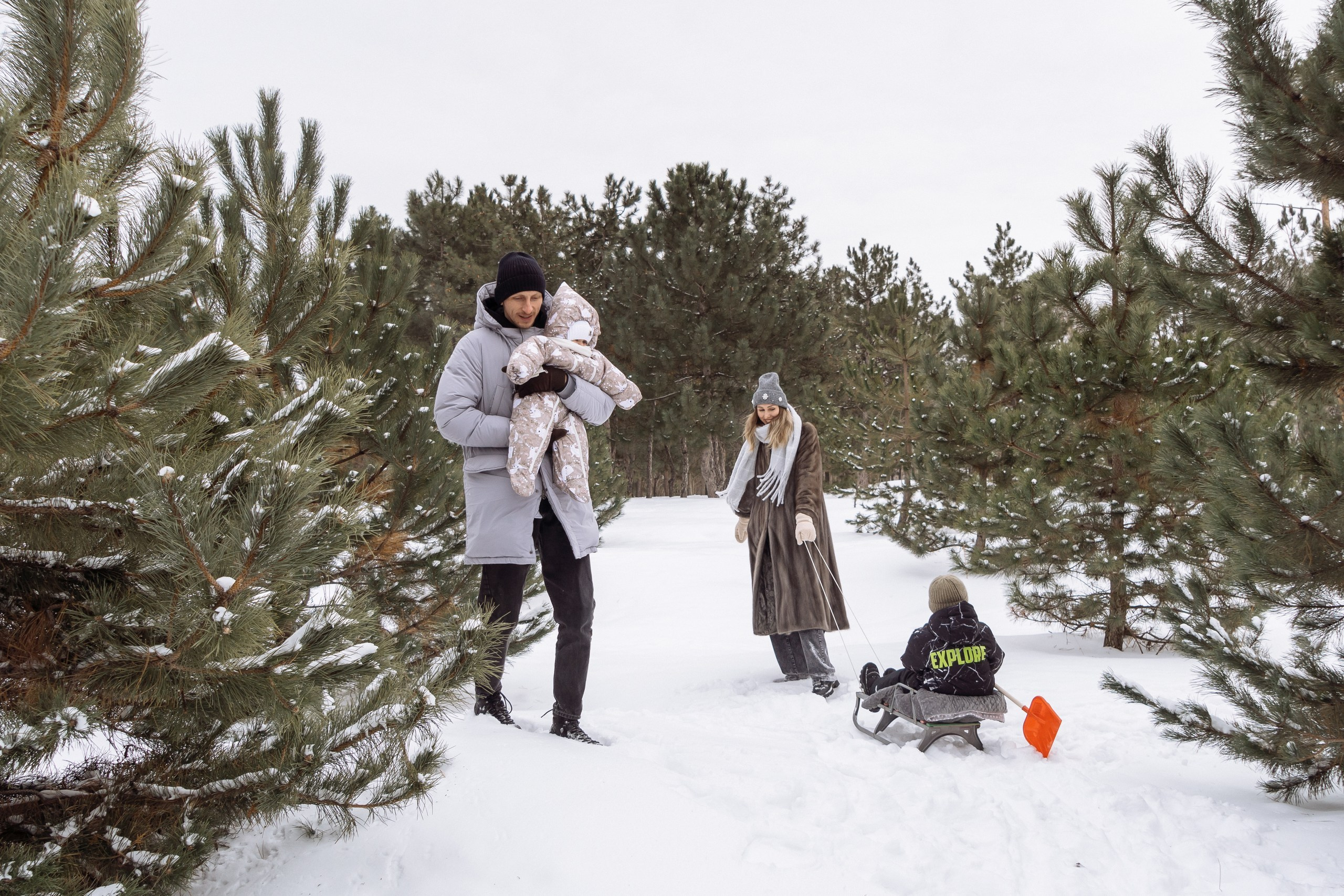 Встречи с зимними белками и катания на санках. Событийный фотограф Максим Бескоровайновнов