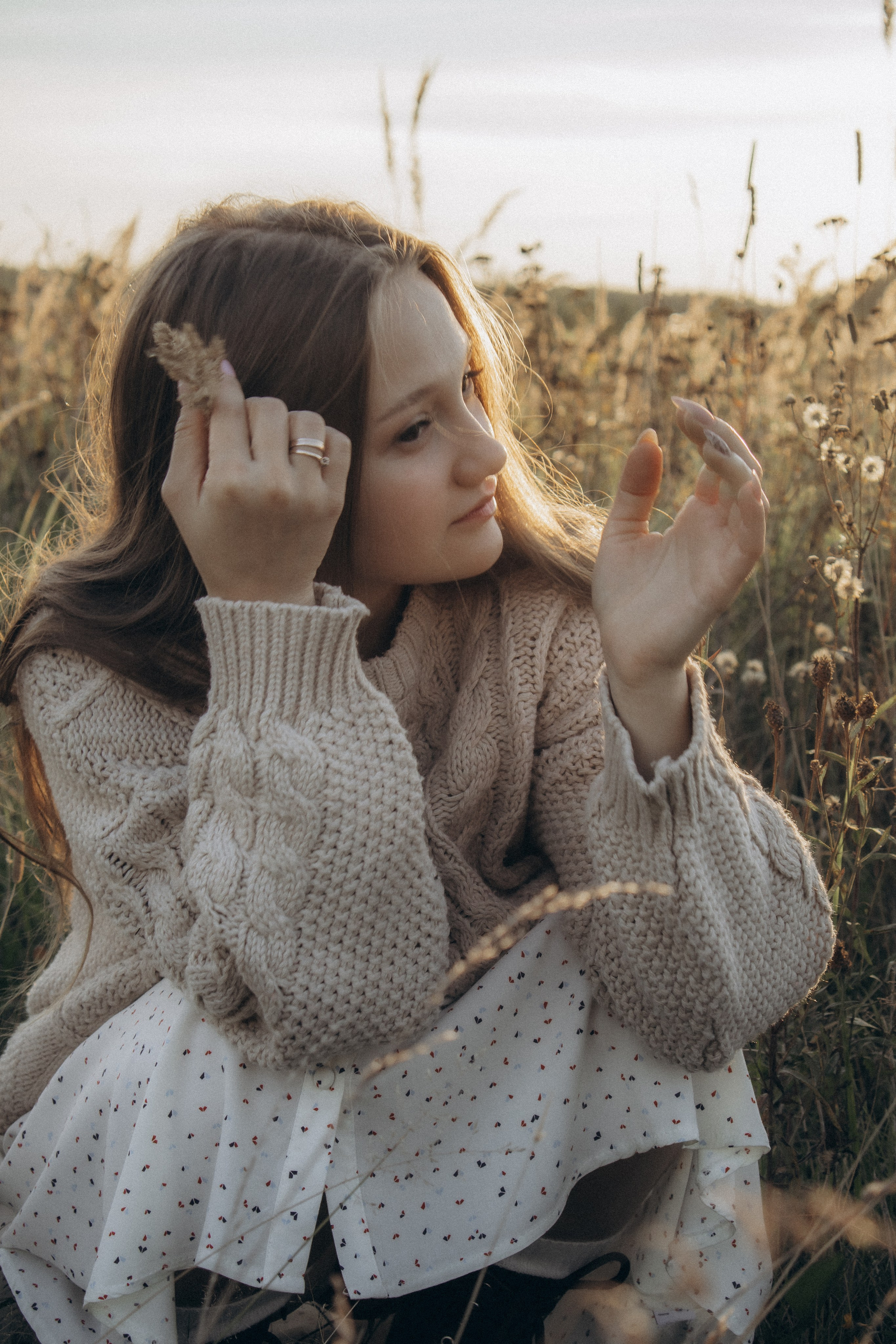 Юля. Осенняя фотосессия в поле. Юлия Левада Семейный и женский фотограф