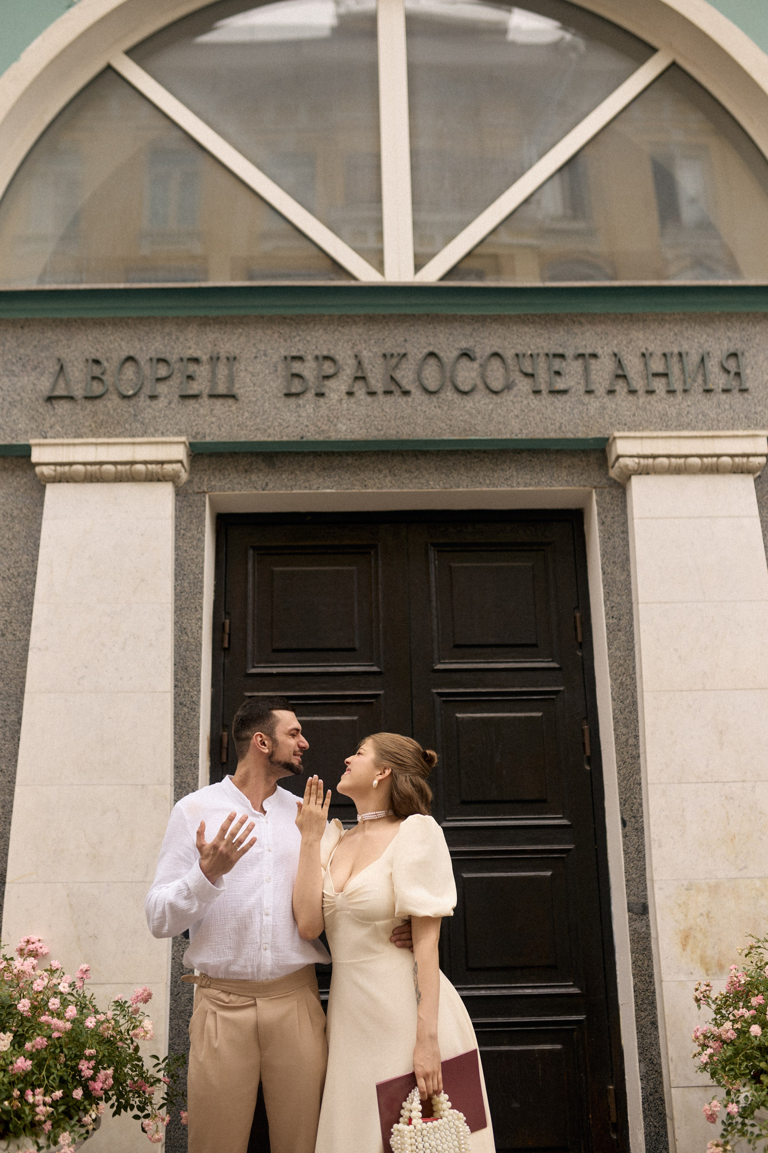 Свадебная Фотосессия в Грибоедовском загсе. Сестры Карабаза. Фотографы и ретушеры в Москве и Санкт-Петербурге