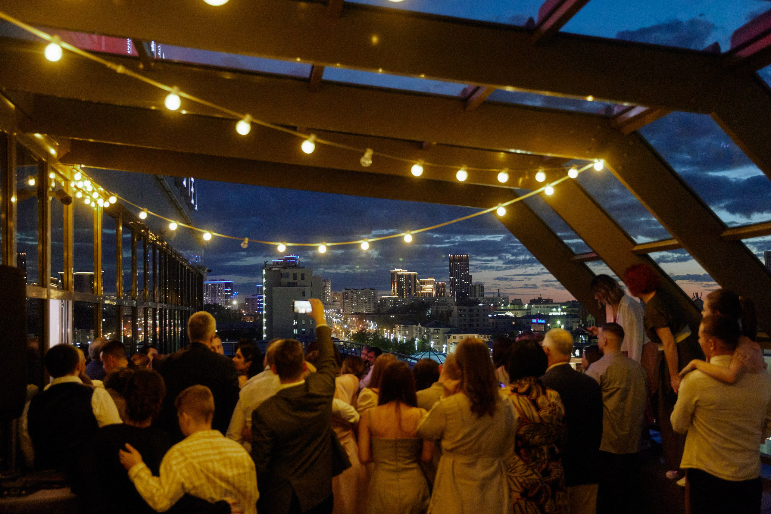 LINES. Дмитрий Мазуркевич: Профессиональный Репортажный Фотограф