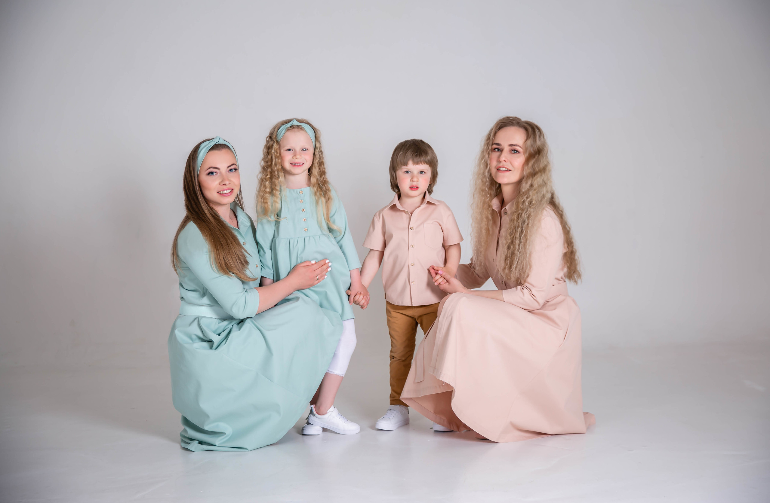 Фотосессия для весенней коллекции button.dress. Семейный и детский фотограф в Санкт- Петербурге Ольга Салаева