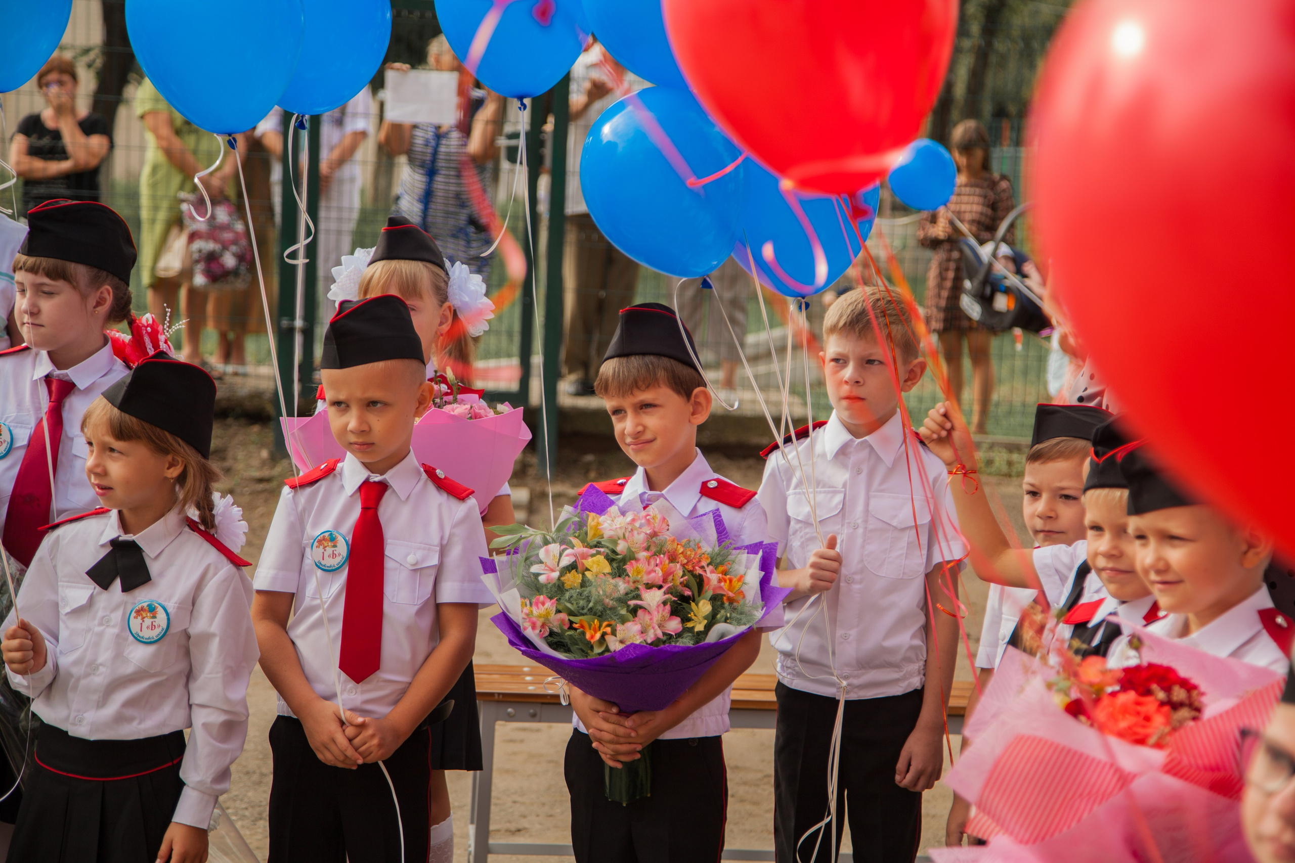 Линейка 1 сентября. Свадебный и семейный фотограф в Армавире