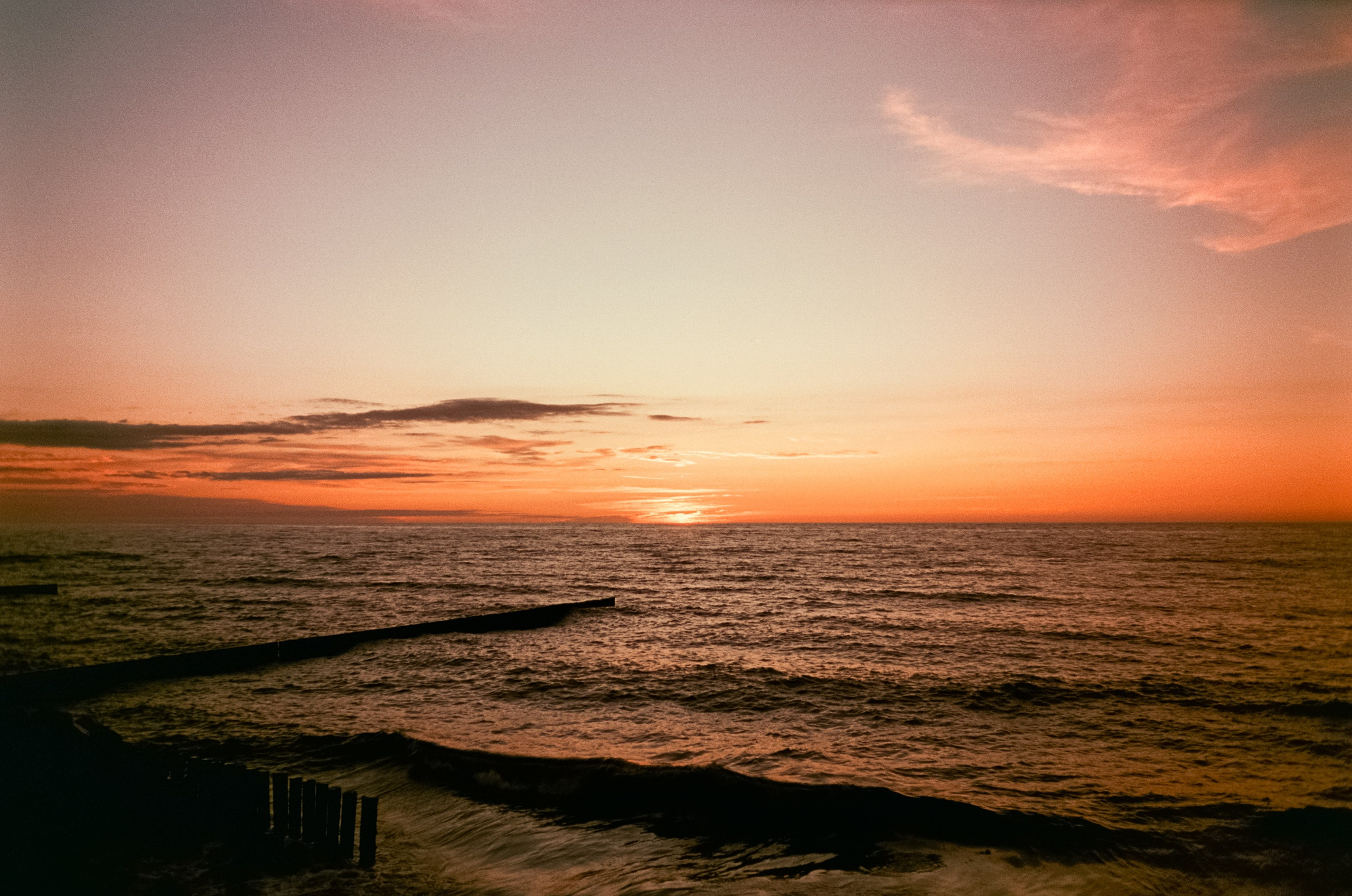 Закат в Калининграде на Aeronega 100 (Kodak Aerocolor IV) / Ricoh MF-1