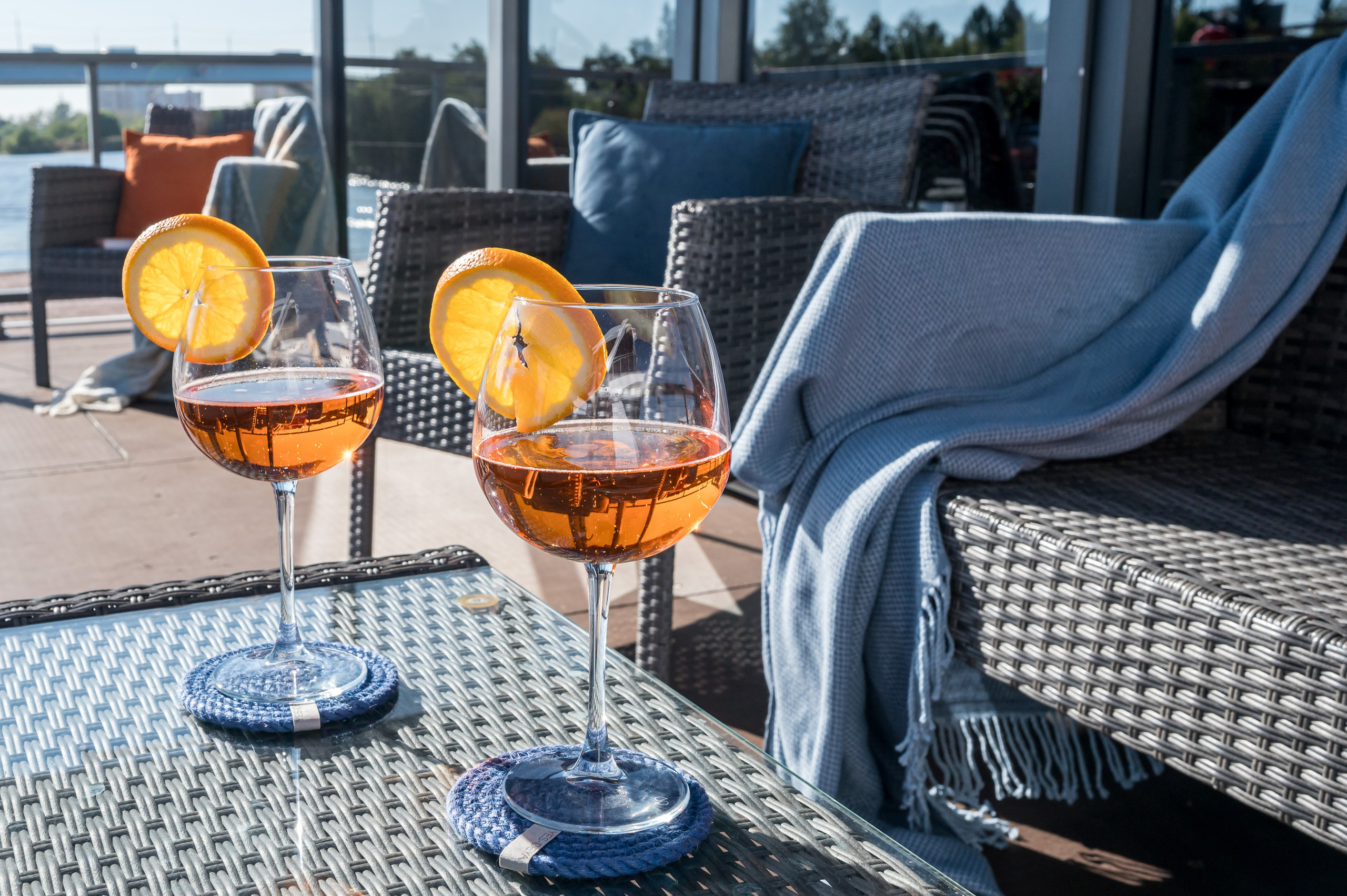 Хаусботы для вечеринок и бизнес-встреч. Интерьерный Фотограф Москва Криста FLY Труфанова