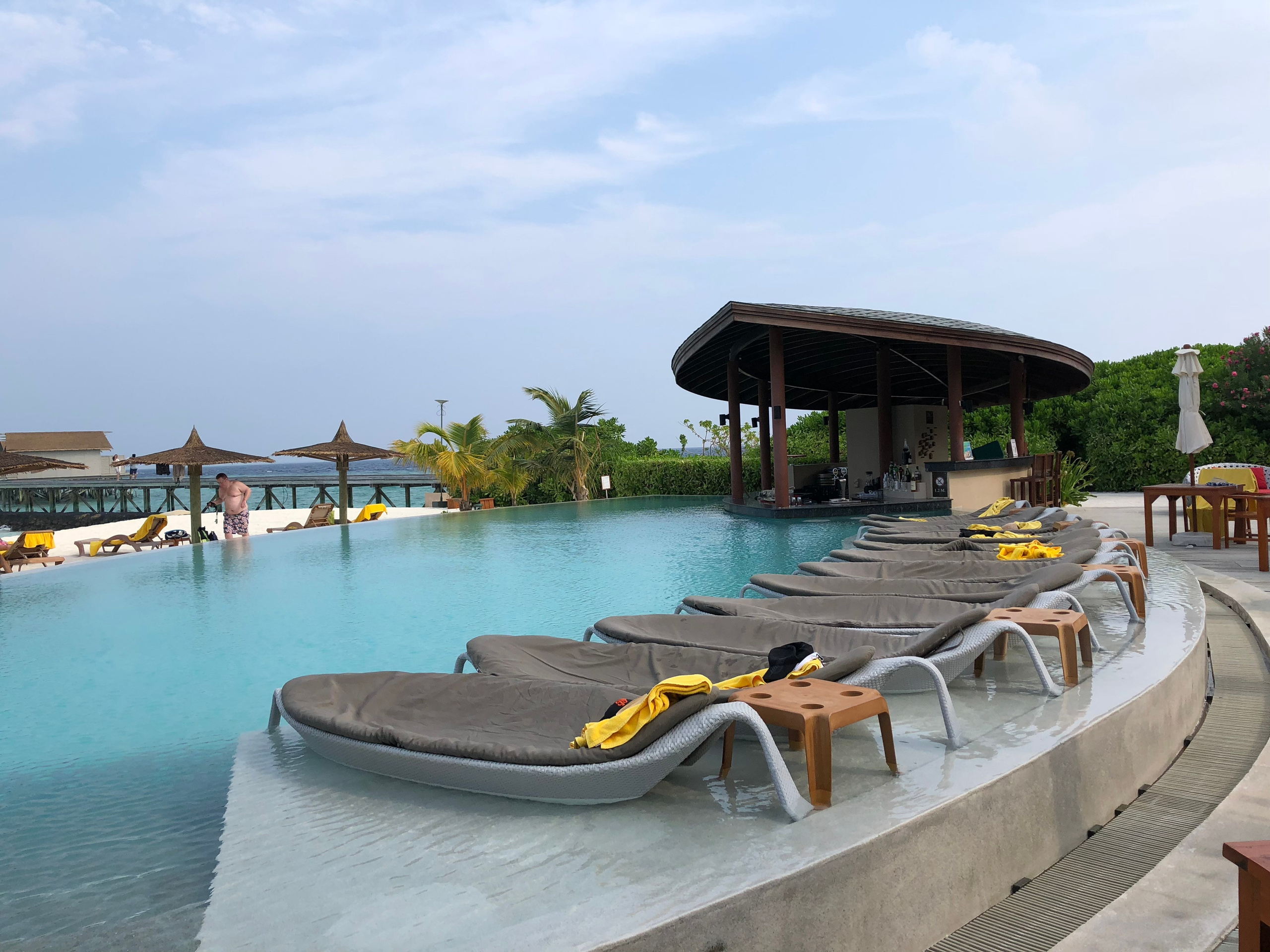 Бронирование резорта CENTARA RAS FUSHI RESORT