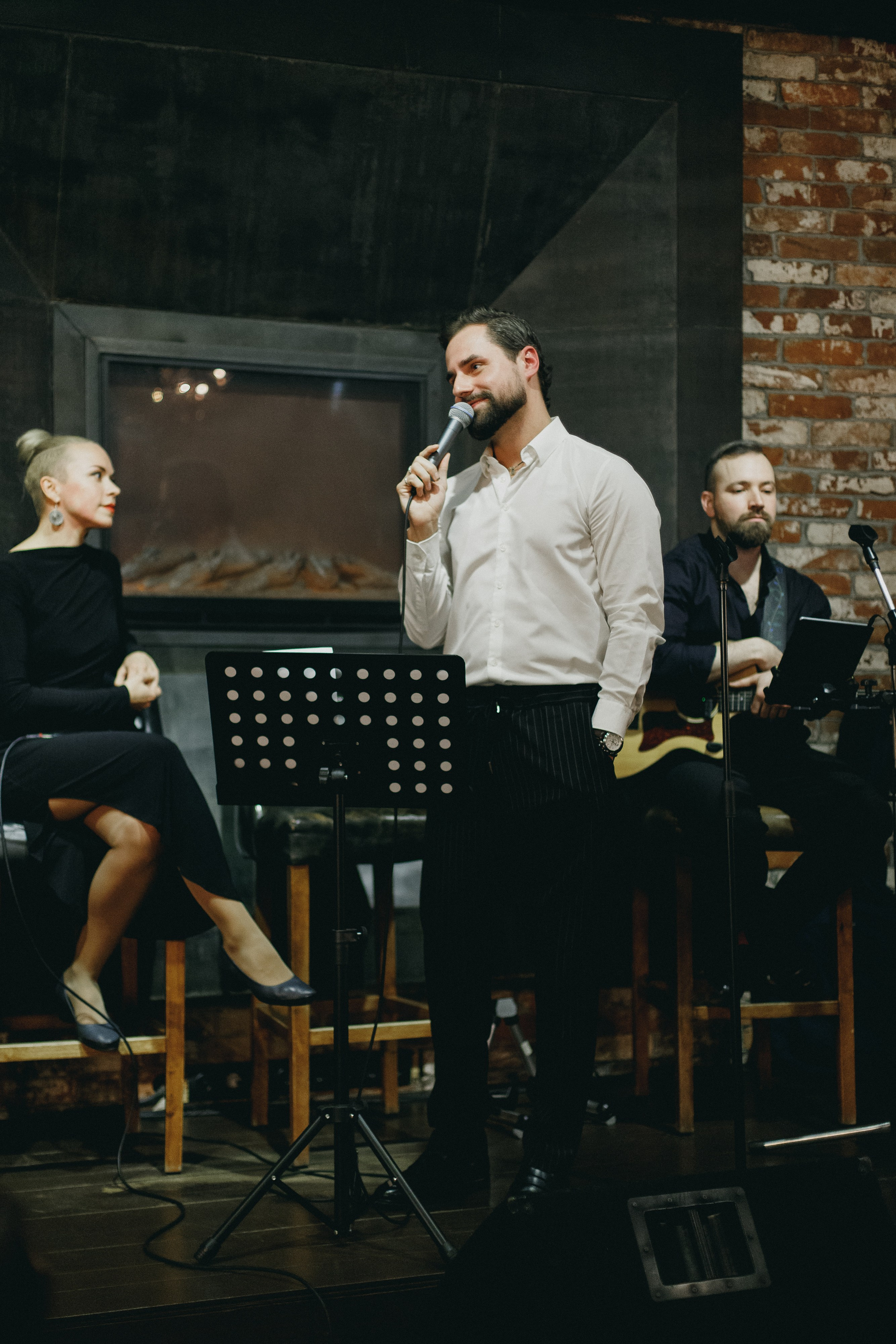 Музыкально-поэтический вечер с Иваном Засухиным. СВОИ. ФОТООТЧЕТЫ-СОБЫТИЯ-МЕСТА