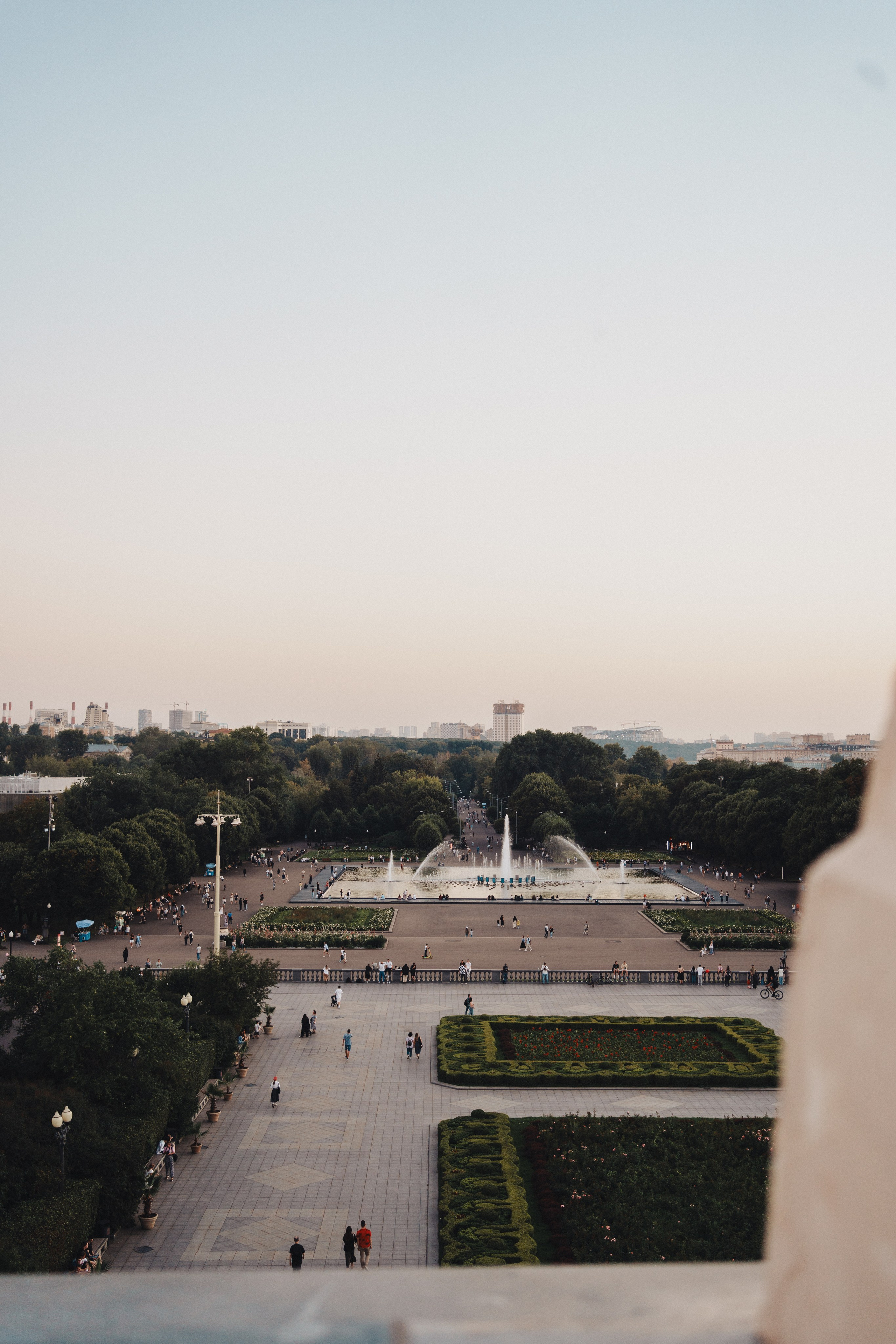 Выставка на крыше Парка Горького. Семейный и детский фотограф и видеограф в Москве, Серпухове и Тарусе Валерия Сорокина