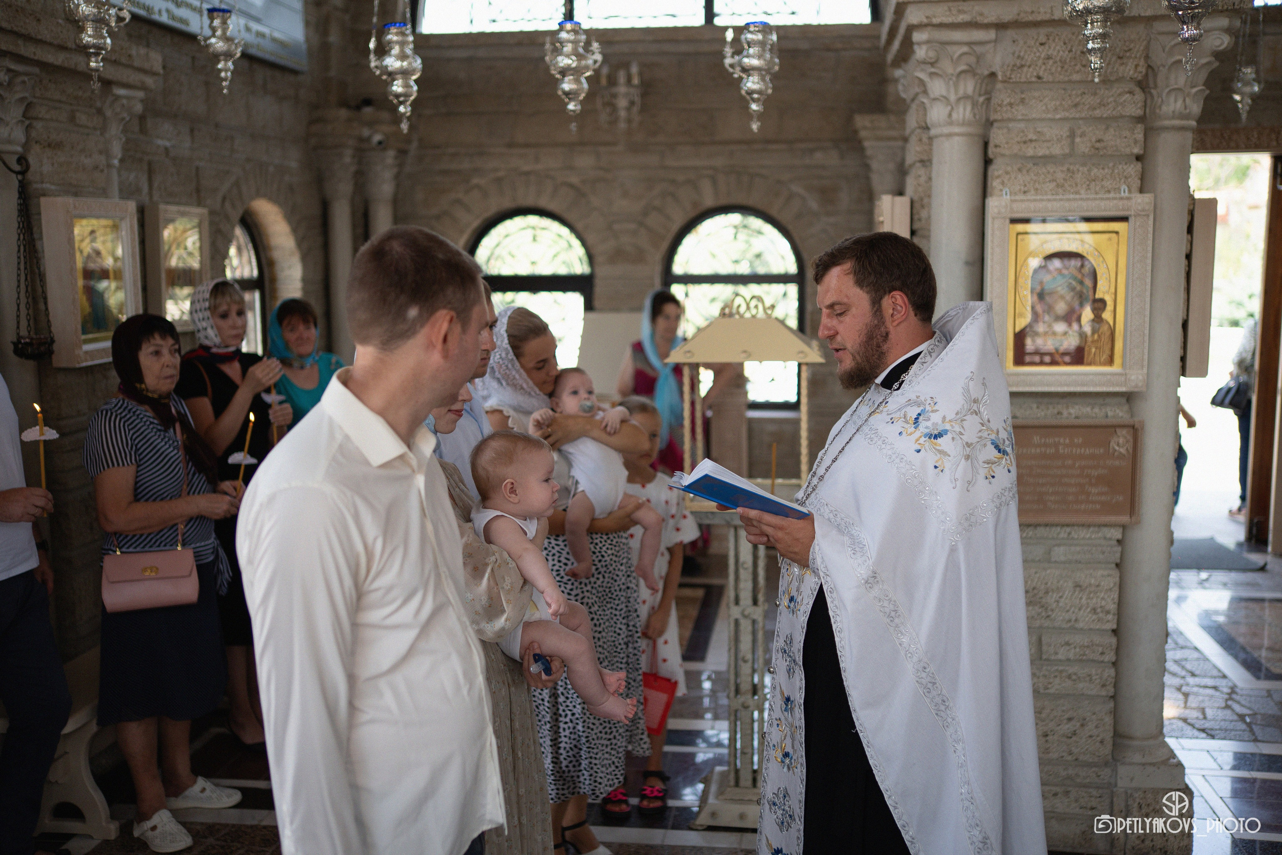 Таинство крещения Дмитрия и Николая. Фотограф, видеограф Пятигорск, Ставрополь, Ессентуки, Petlyakovs_photo