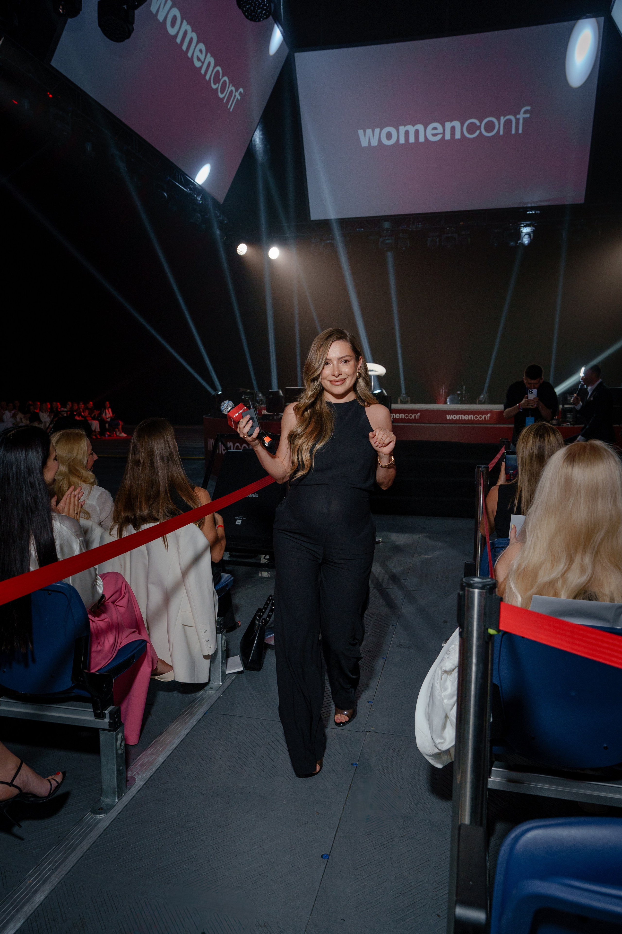 Фотограф на самую масштабную женскую конференцию в России WomenConf. Репортажный фотограф Москва Сергей Дружинин