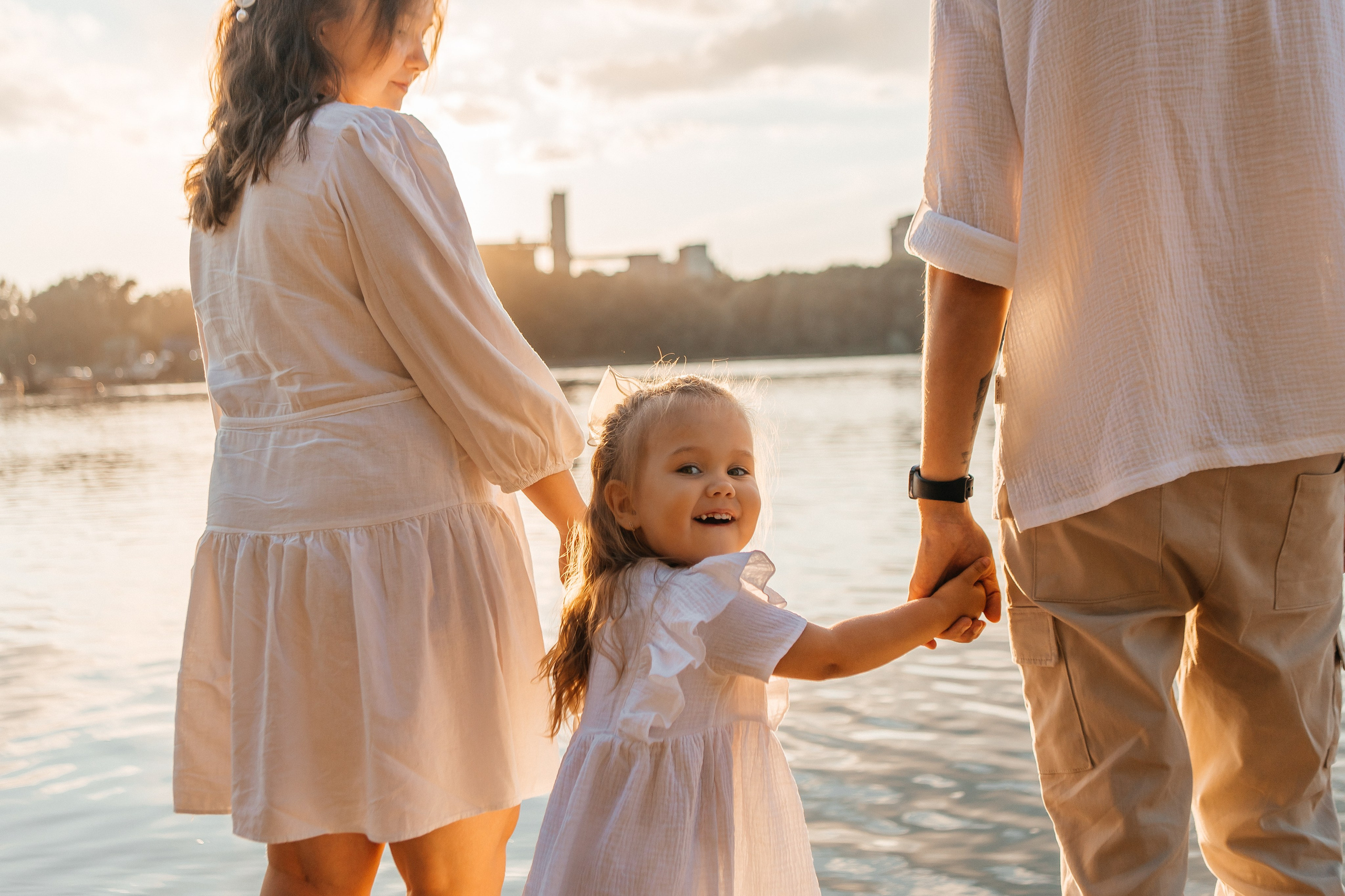 Семейная фотосессия на закате. Дарья Белякова. Свадебный, детский и семейный фотограф в городе Бийск
