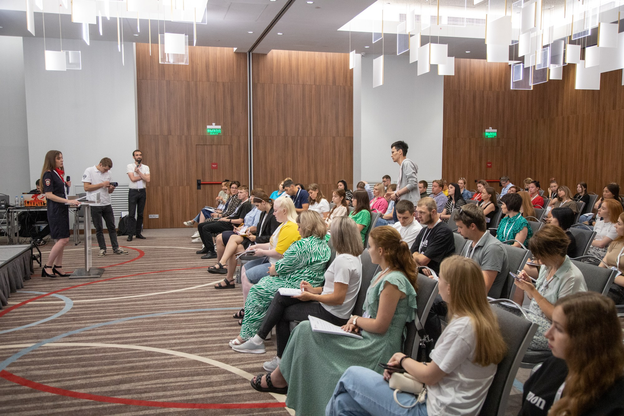 Семинар с «Росмолодёжь» в ЮФО. Репортажный, промышленный и маркетплейс-фотограф Дмитрий Чернат