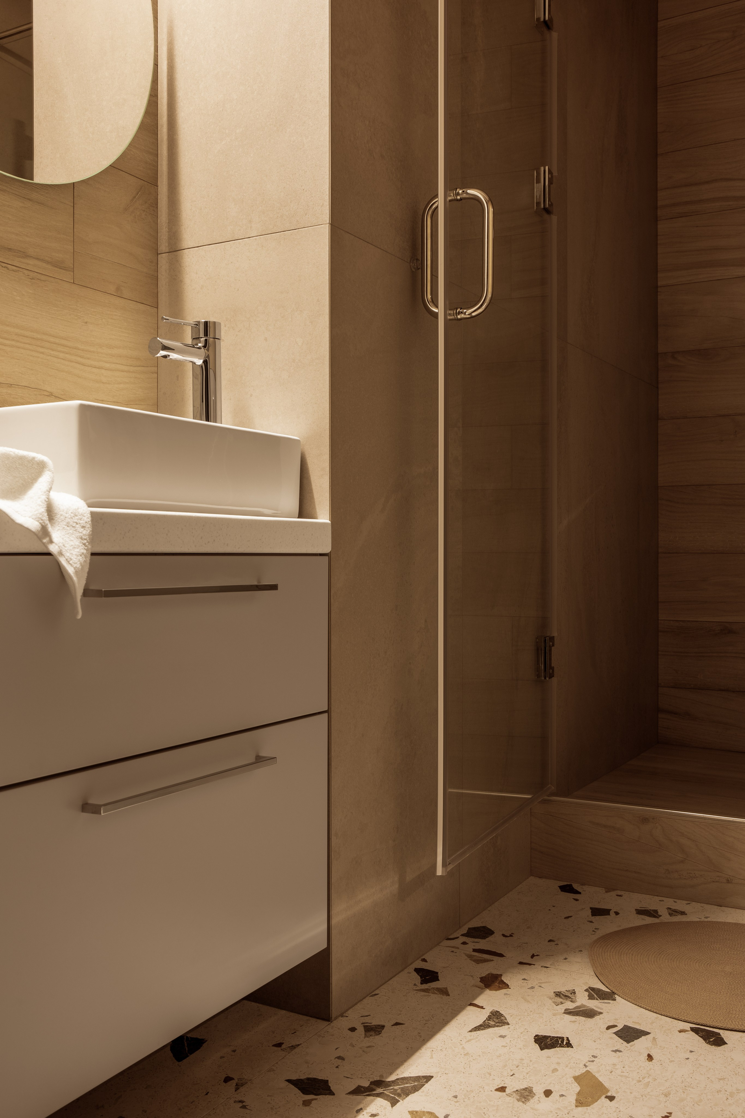 Ян Покотило — Арбат. Roman Yakunin — interior photographer in Almaty, Kazakhstan