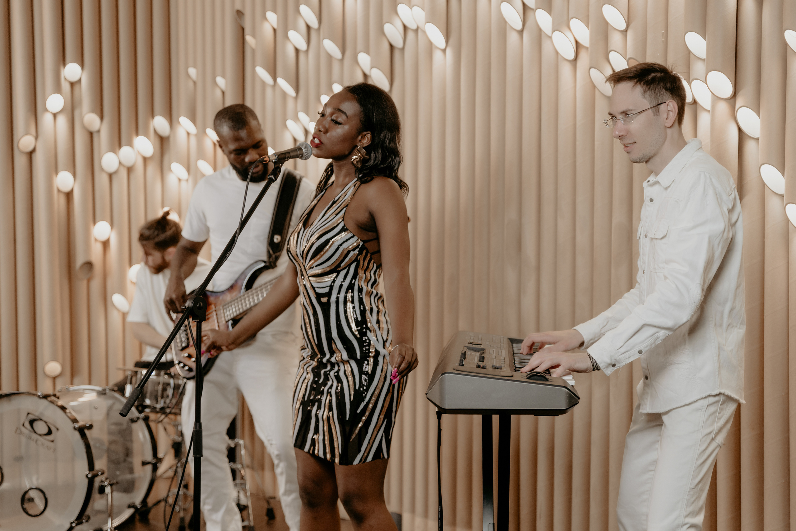 SWMS бэкстэйдж в студии Кампус. Фотограф в Москве и любой точке земного шара Алёна Вялова (Чулкова)