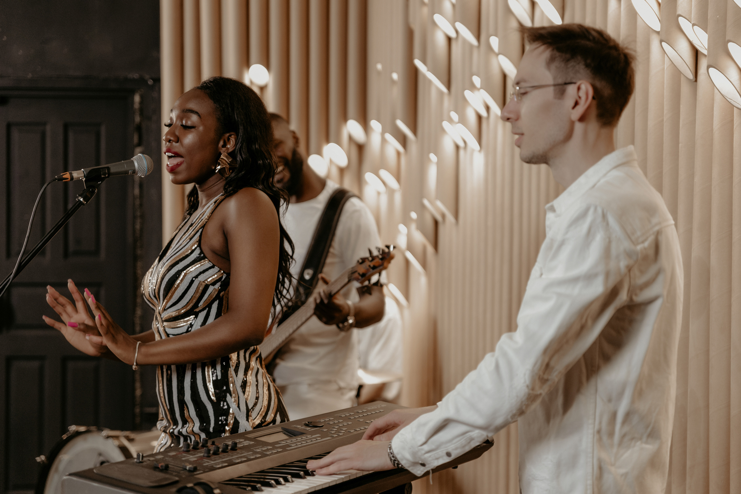 SWMS бэкстэйдж в студии Кампус. Фотограф в Москве и любой точке земного шара Алёна Вялова (Чулкова)