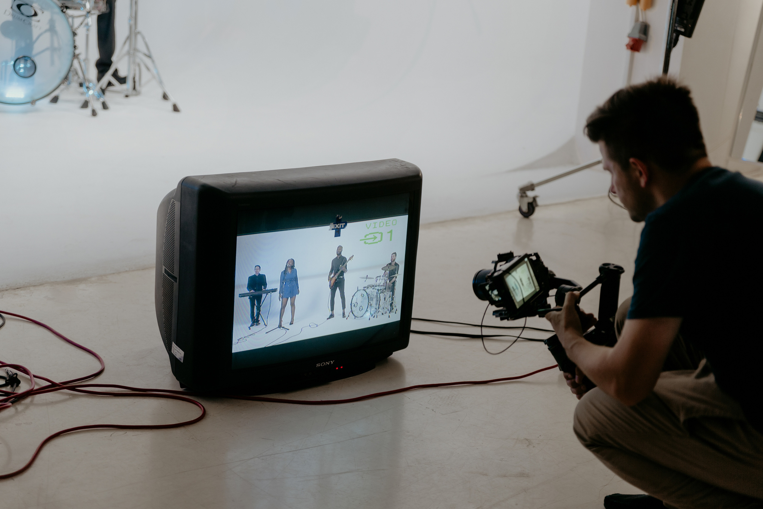 SWMS бэкстэйдж в студии Кампус. Фотограф в Москве и любой точке земного шара Алёна Вялова (Чулкова)