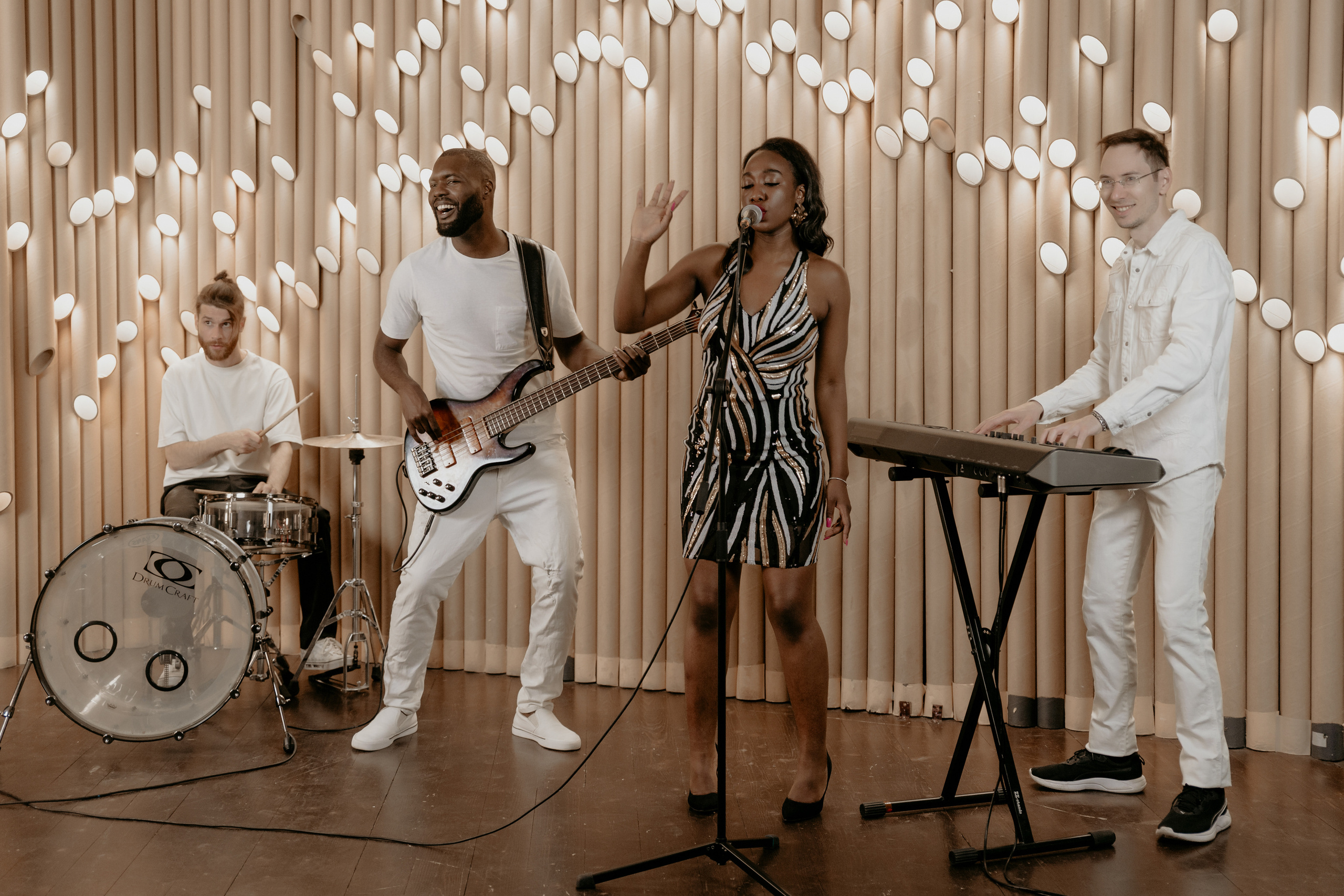 SWMS бэкстэйдж в студии Кампус. Фотограф в Москве и любой точке земного шара Алёна Вялова (Чулкова)