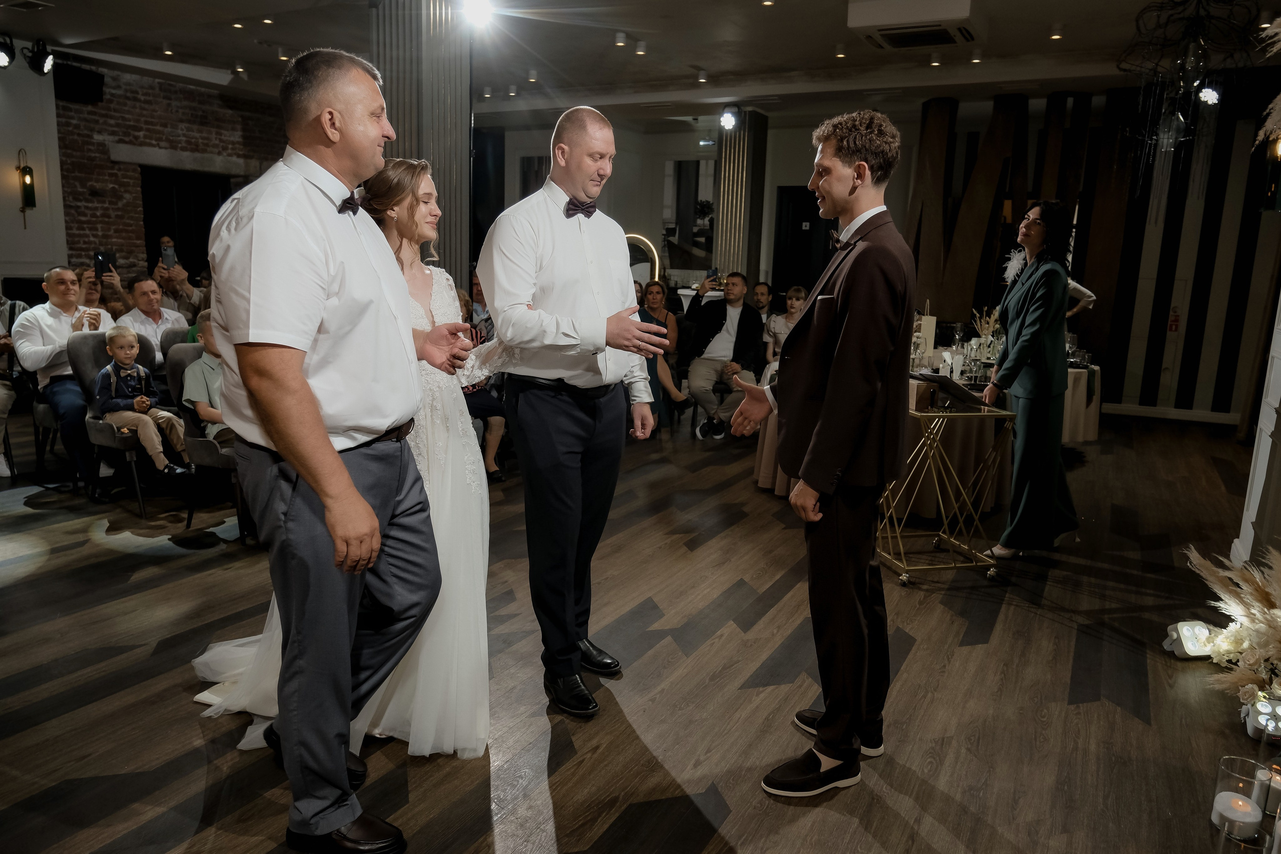 Свадебный фотограф в Омске Николай Рождественский. Профессиональный фотограф Николай Рождественский. Москва, Омск, Тюмень