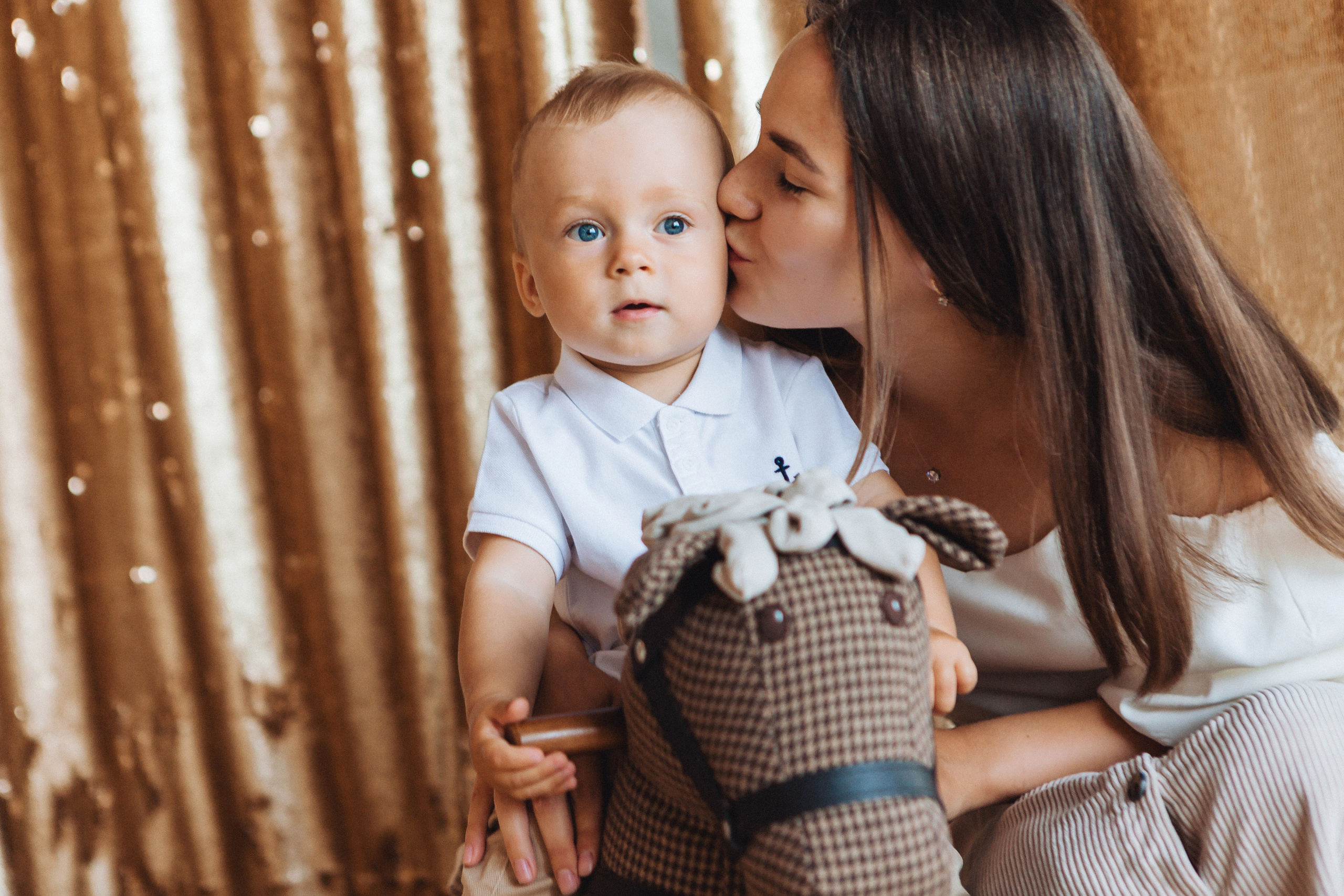 Короткая семейная фотосессия в екатеринбурге. Фотограф Виктория Темирова Екатеринбург