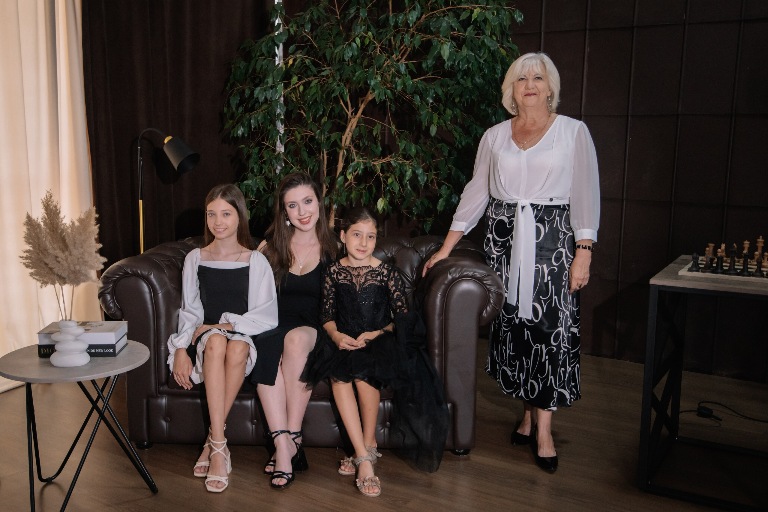 СТУДИЙНАЯ СЕМЕЙНАЯ ФОТОСЕССИЯ. Семейный фотограф в Сочи, Лоо, Дагомысе, Вардане Кучумова Олеся