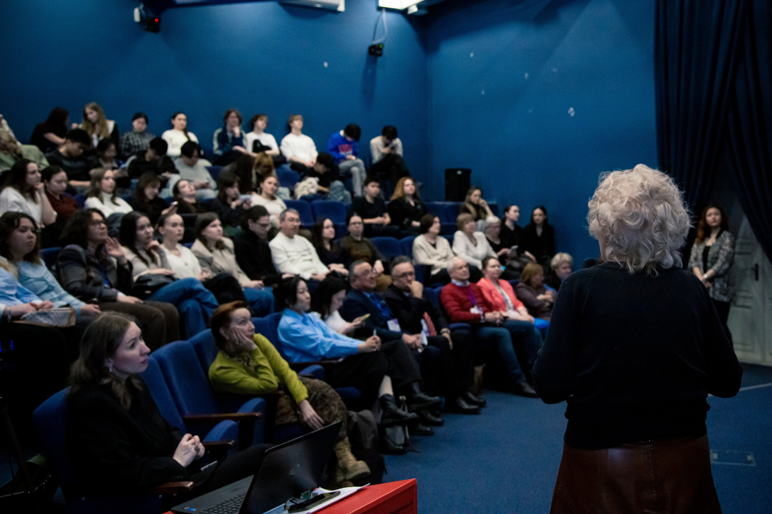 «Человек и цифровое пространство». Репортажный и портретный фотограф Казань / Горячих Полина