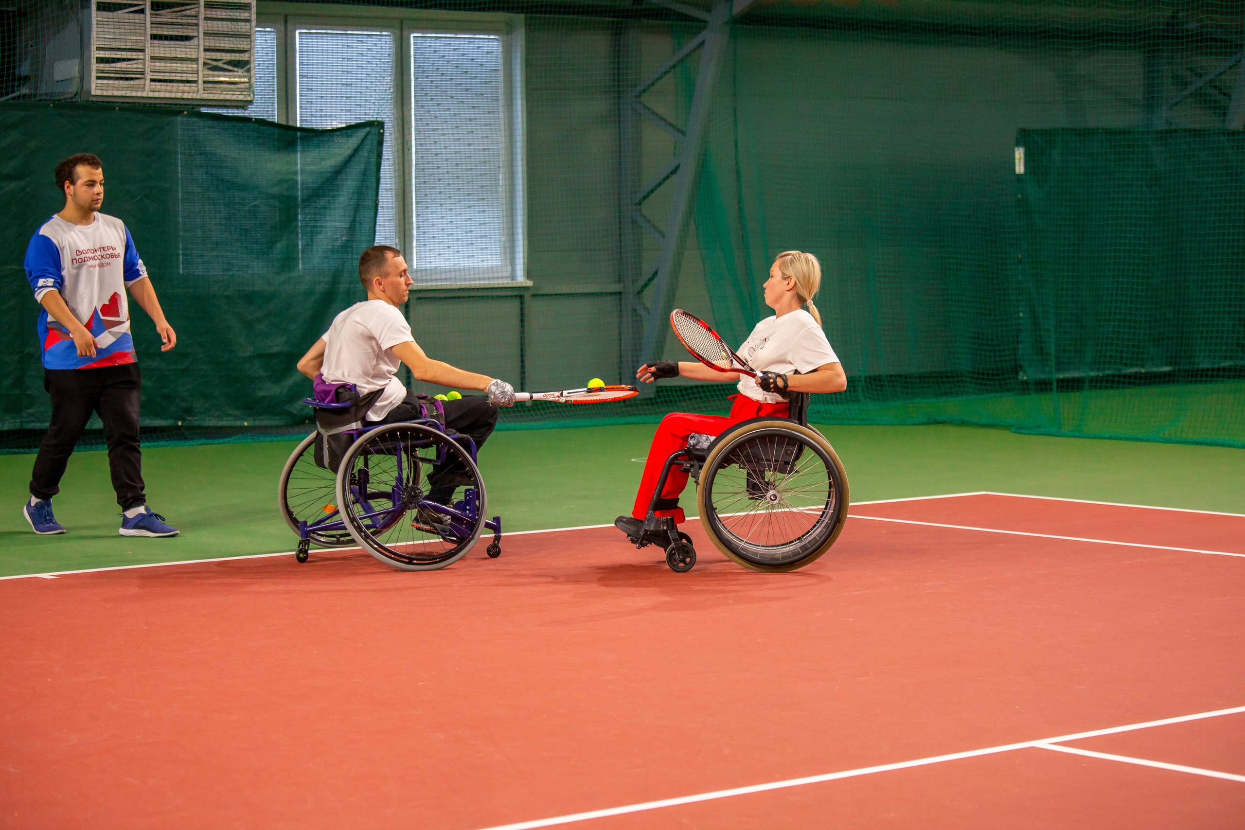 Турнир по теннису на колясках. Репортажный, семейный, свадебный, портретный фотограф