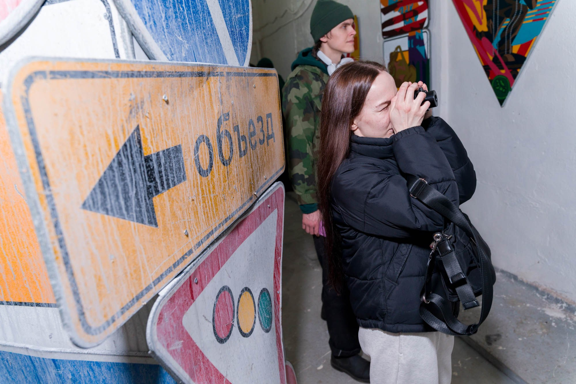 Вернисаж выставки Алексея Бархана @ 10.203. Фотограф Саша Оверчук