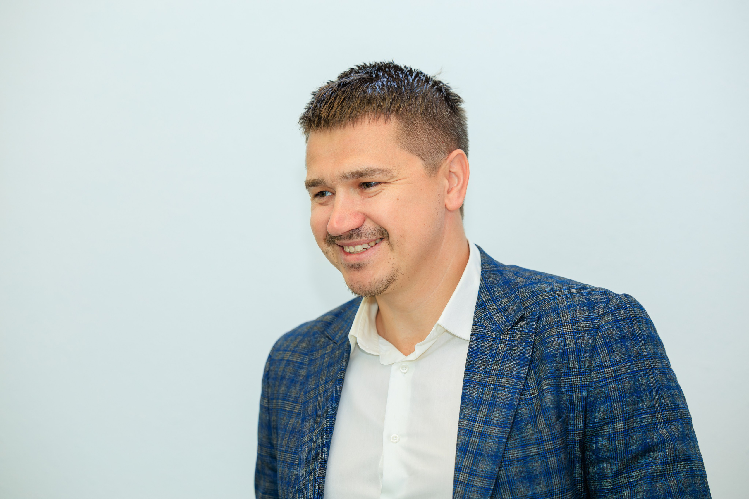 Вольтаг — Экскурсия по производству. Контент для бизнеса в Екатеринбурге Полдень Медиа