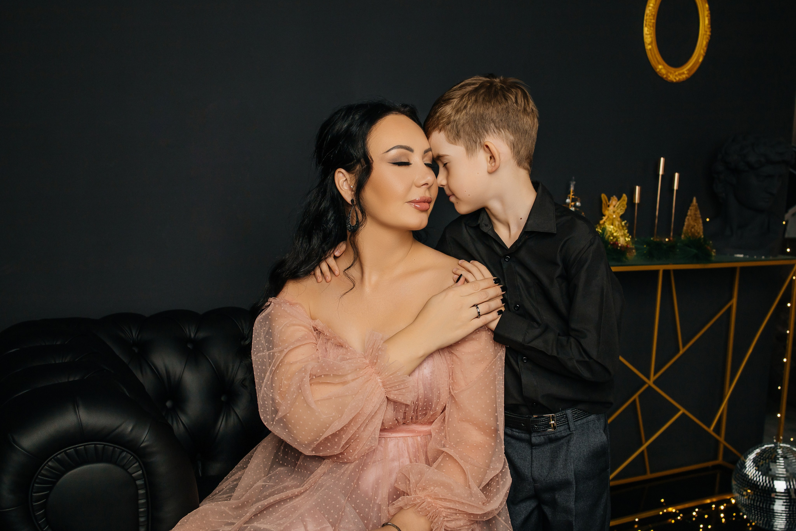 Оля с детками.Новогодняя