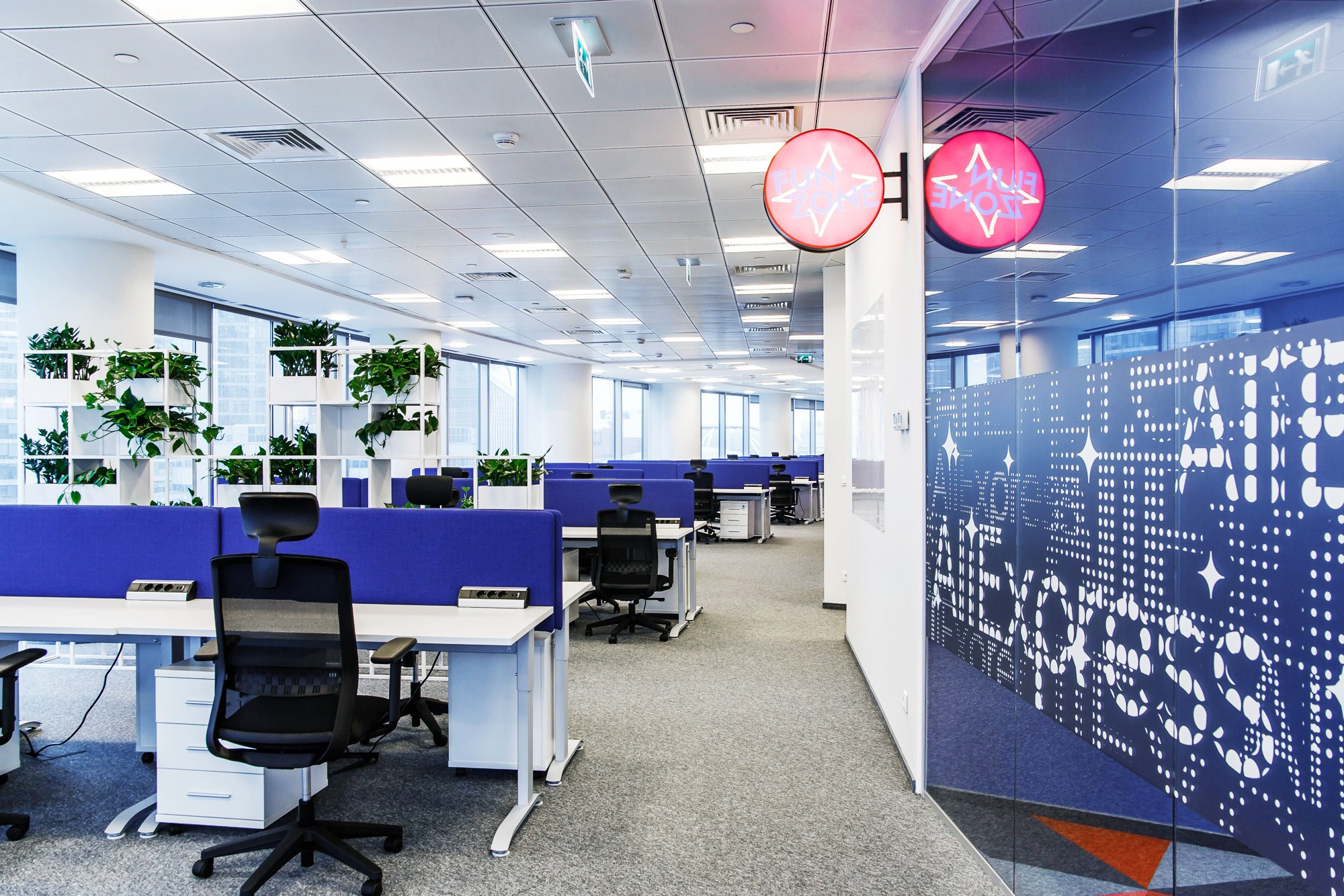 Aliexpress. Photographer Ksenia Kolesnikova. Interior, Product, and Portrait Photography in Moscow