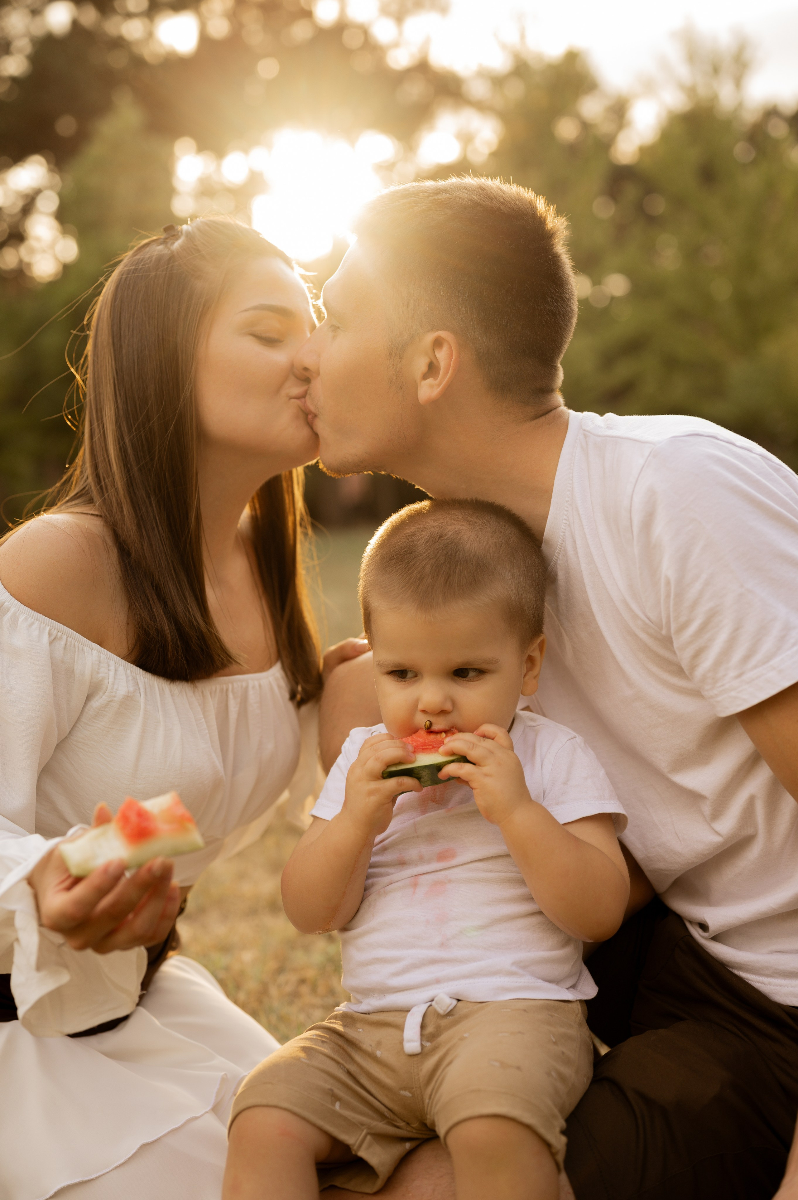 Летняя семейная фотосессия в парке. Свадебный и семейный фотограф в Краснодаре Алина Мельник