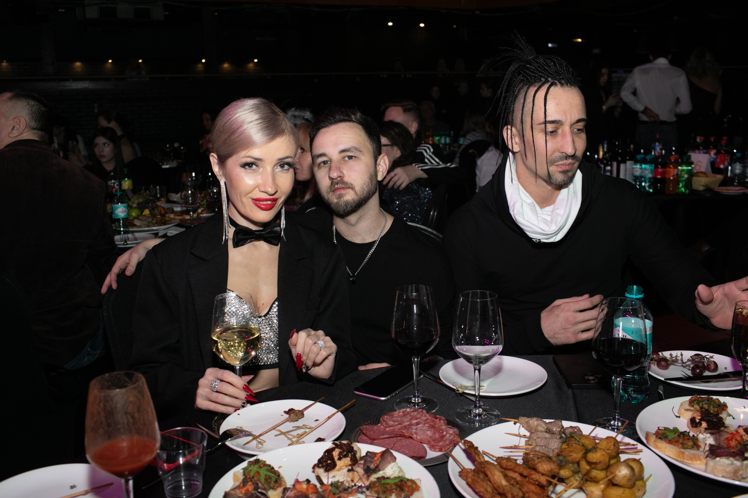 ММTV новый год 2024. Art photographer Nino