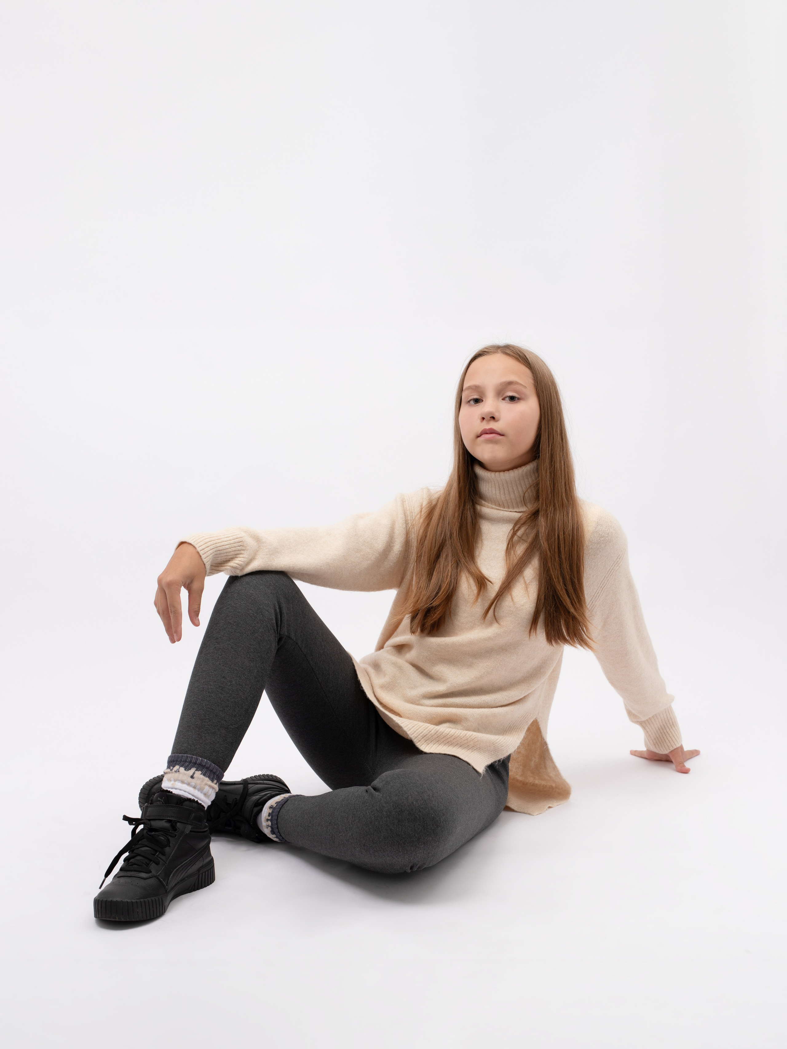 Утепленные лосины. Фотостудия предметной и модельной съёмки для маркетплейсов