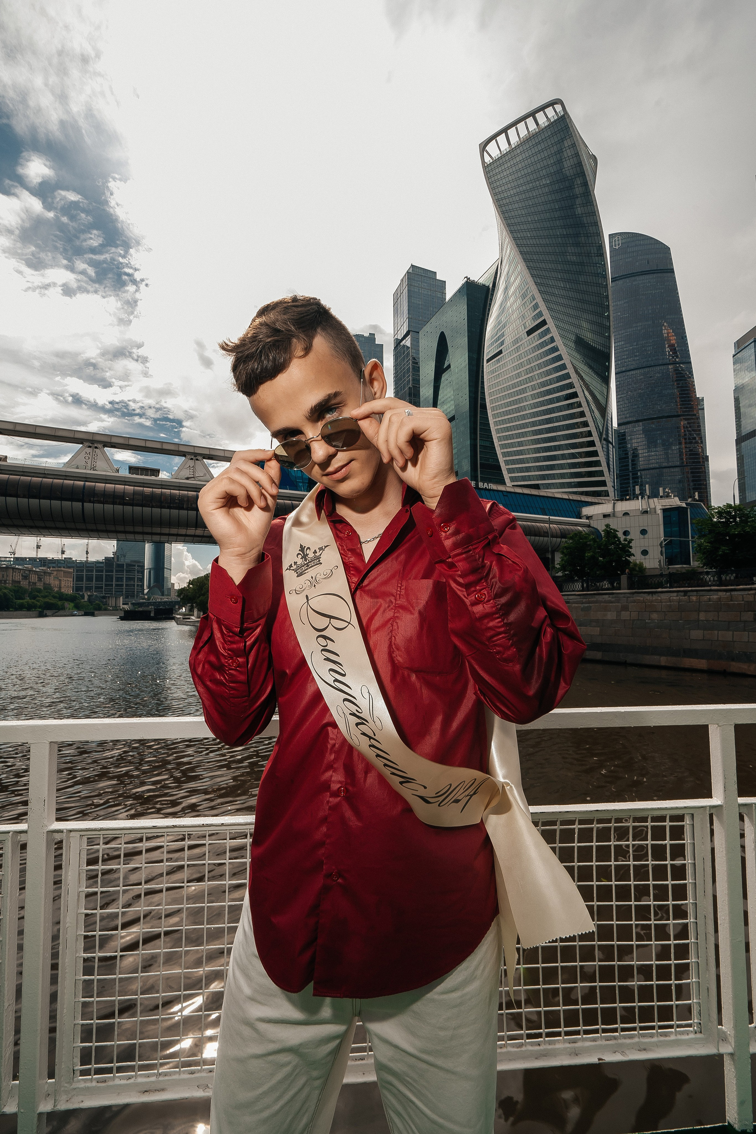 Теплоход 9 класс. Lokos.pro Ник Соколов Фото и Видео Москва/Ростов-на-Дону