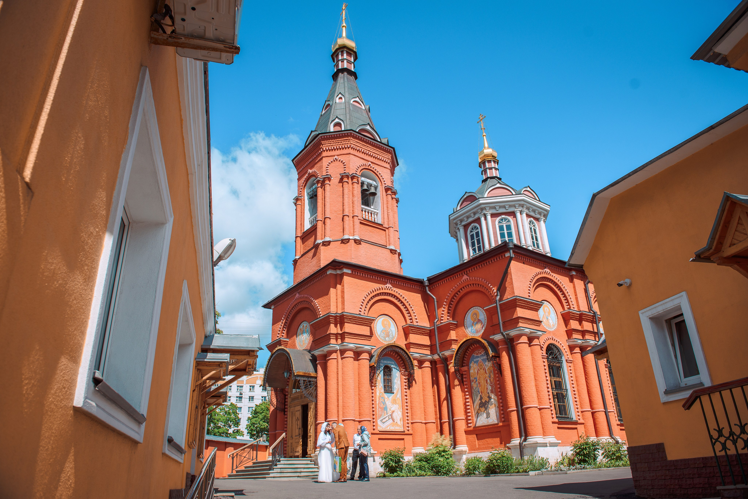 Венчание в Храме Бориса и Глеба в Дегунино. Свадебный и семейный фотограф в Москве Юлия Винник