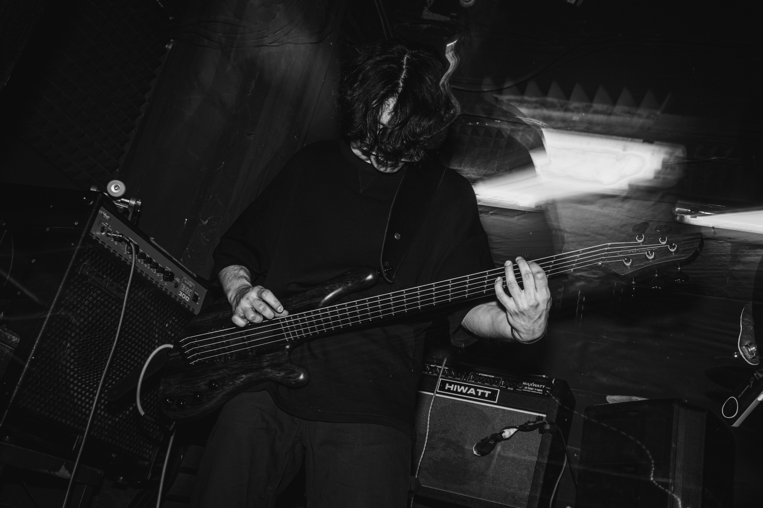 Ютани & о т м е ж & Вещи в картонной коробке 08.08.2025. Репортажный фотограф в Москве Legiodot