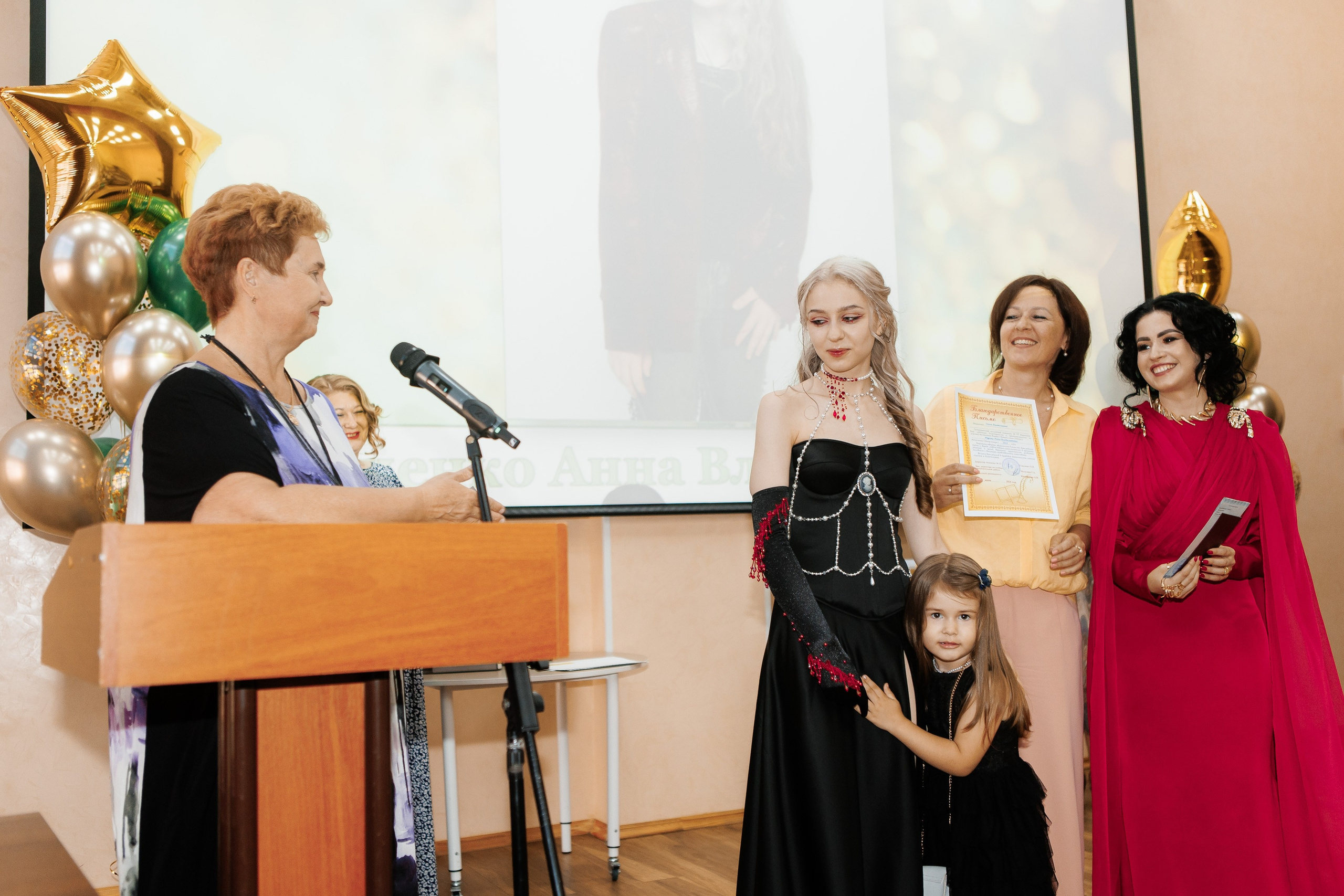 Выпускной Гимназия 12 2024 г. Свадебный и портретный Фотограф в Липецке Дмитрий Котюков