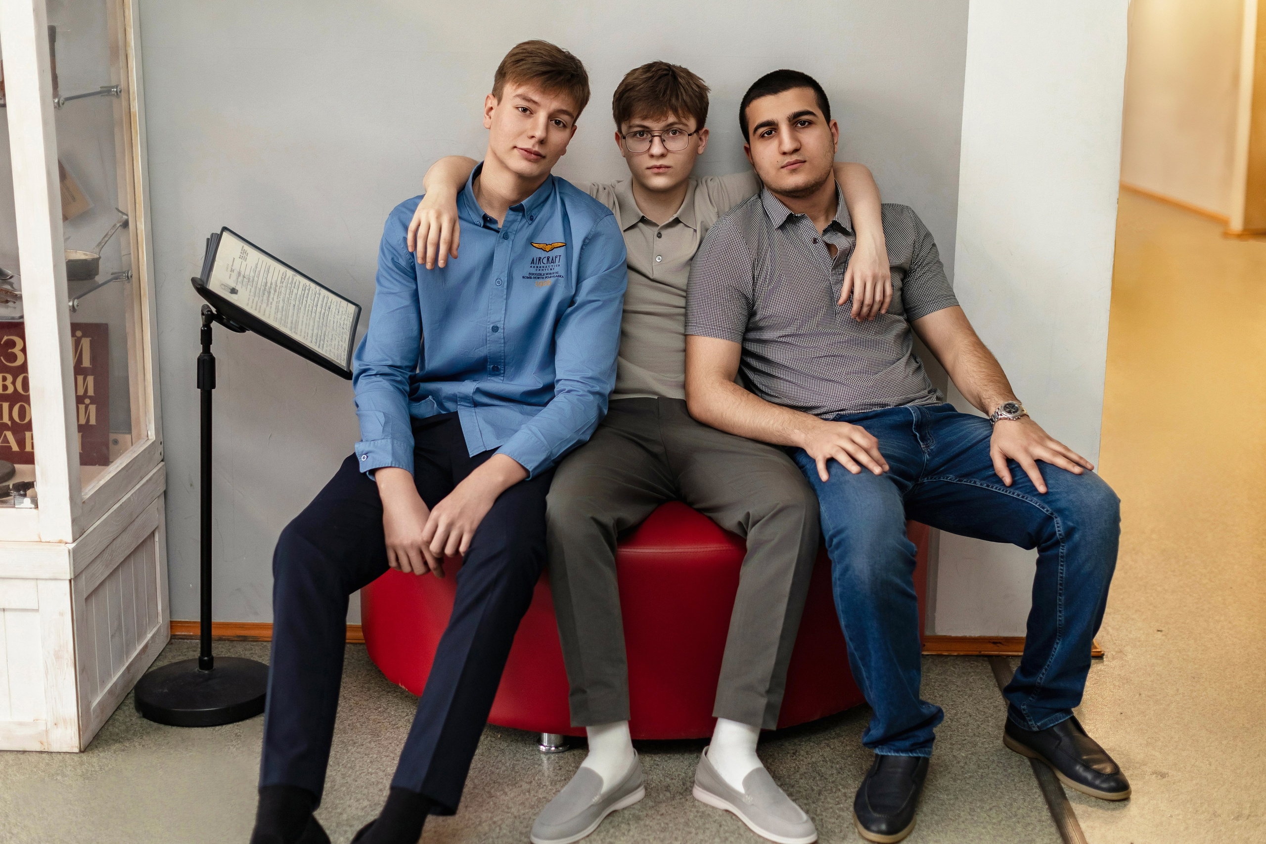 Галерея съемок в школе. Фотограф и видеограф Москва. Свадебный фотограф, видеограф. Выпускные альбомы. Оживающие альбомы