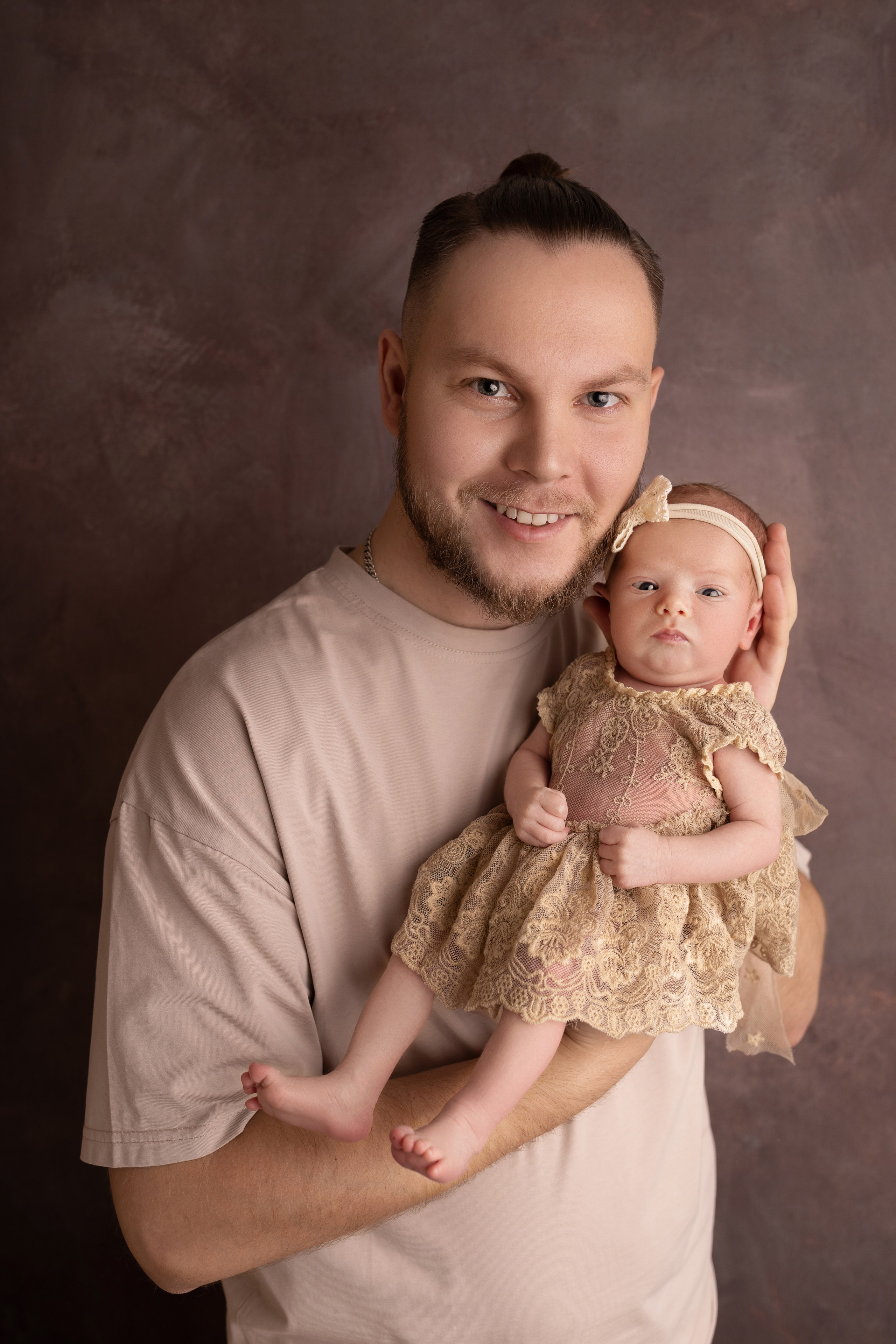 Семейные кадры от Elvira Kamaeva. Фотограф новорожденных малышей в Омске и Омской области Эльвира Камаева