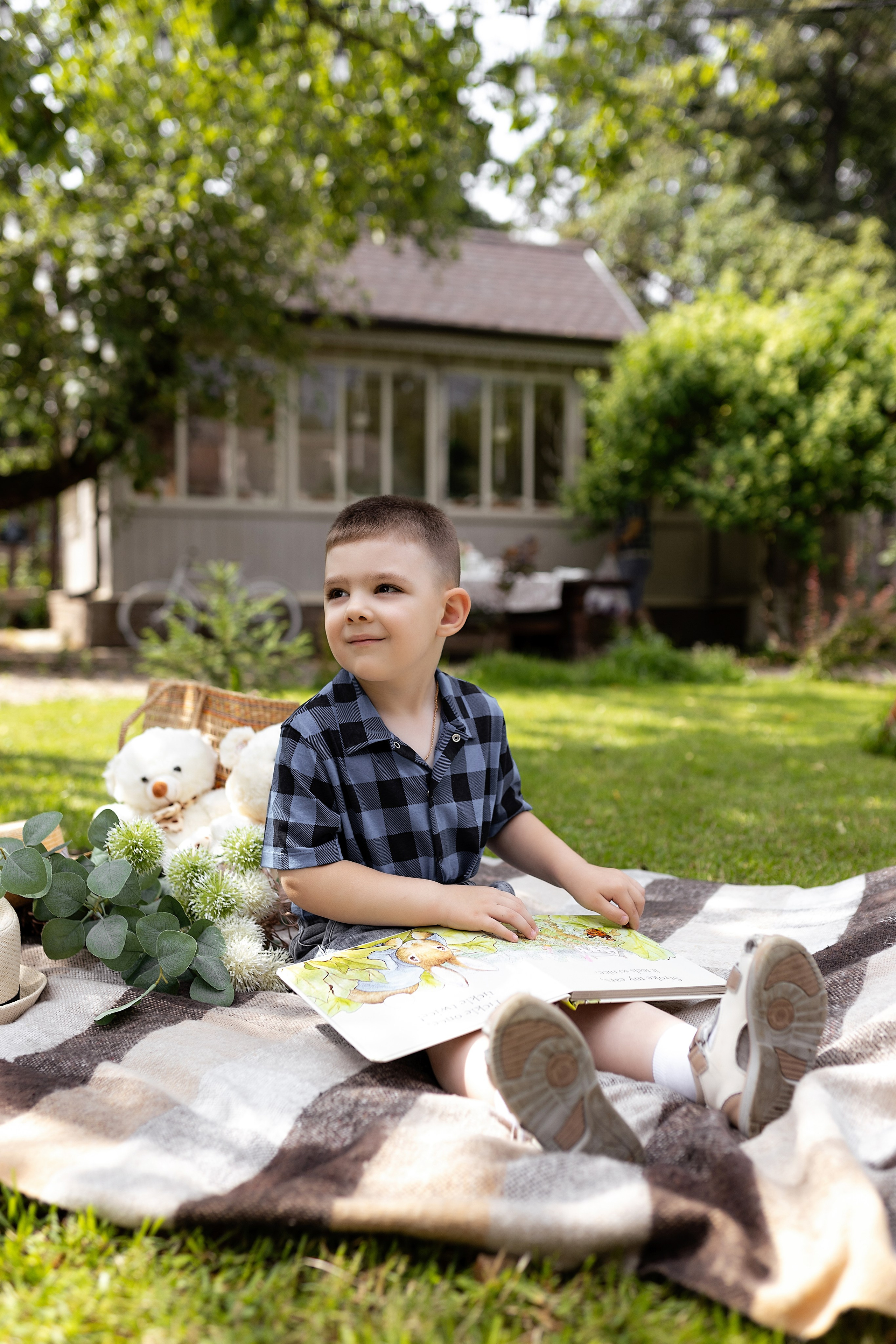 Семейная фотосессия на фотодаче в Купавне. Фотограф в Железнодорожном и Балашихе