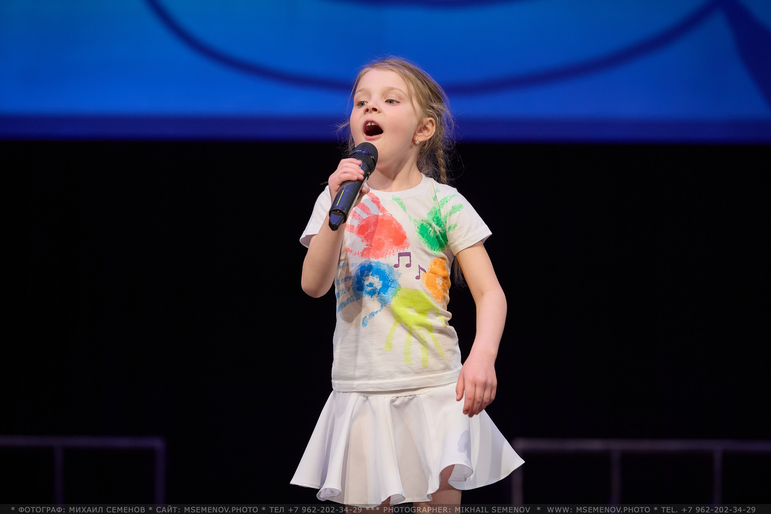 Концерт «Веселая семейка». Photographer for business Mikhail Semenov. Aqua photo studio, photo school