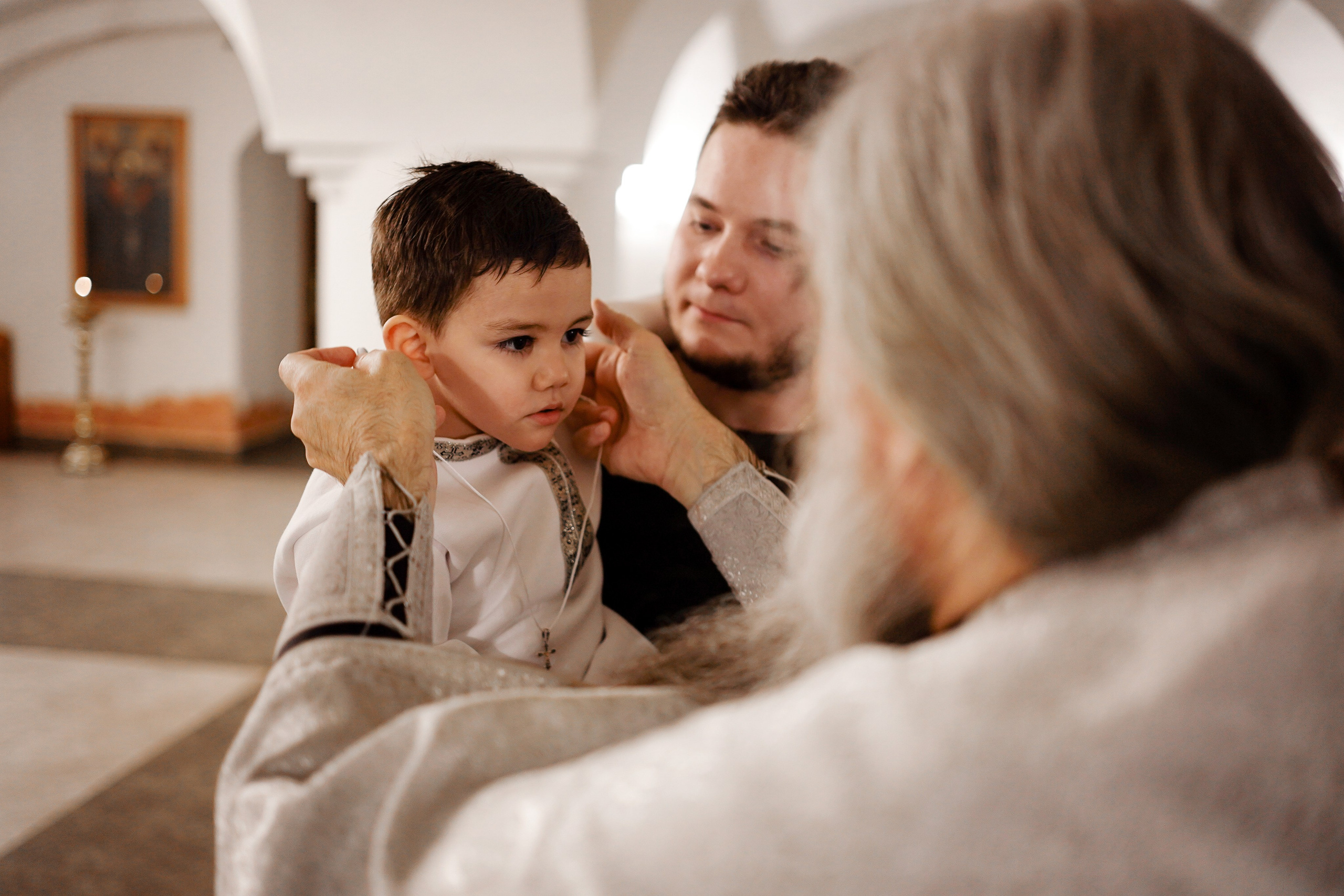 Таинство Крещения в храме Живоначальной Троицы в Троицке. Семейный и детский фотограф в Москве Екатерина Офицерова