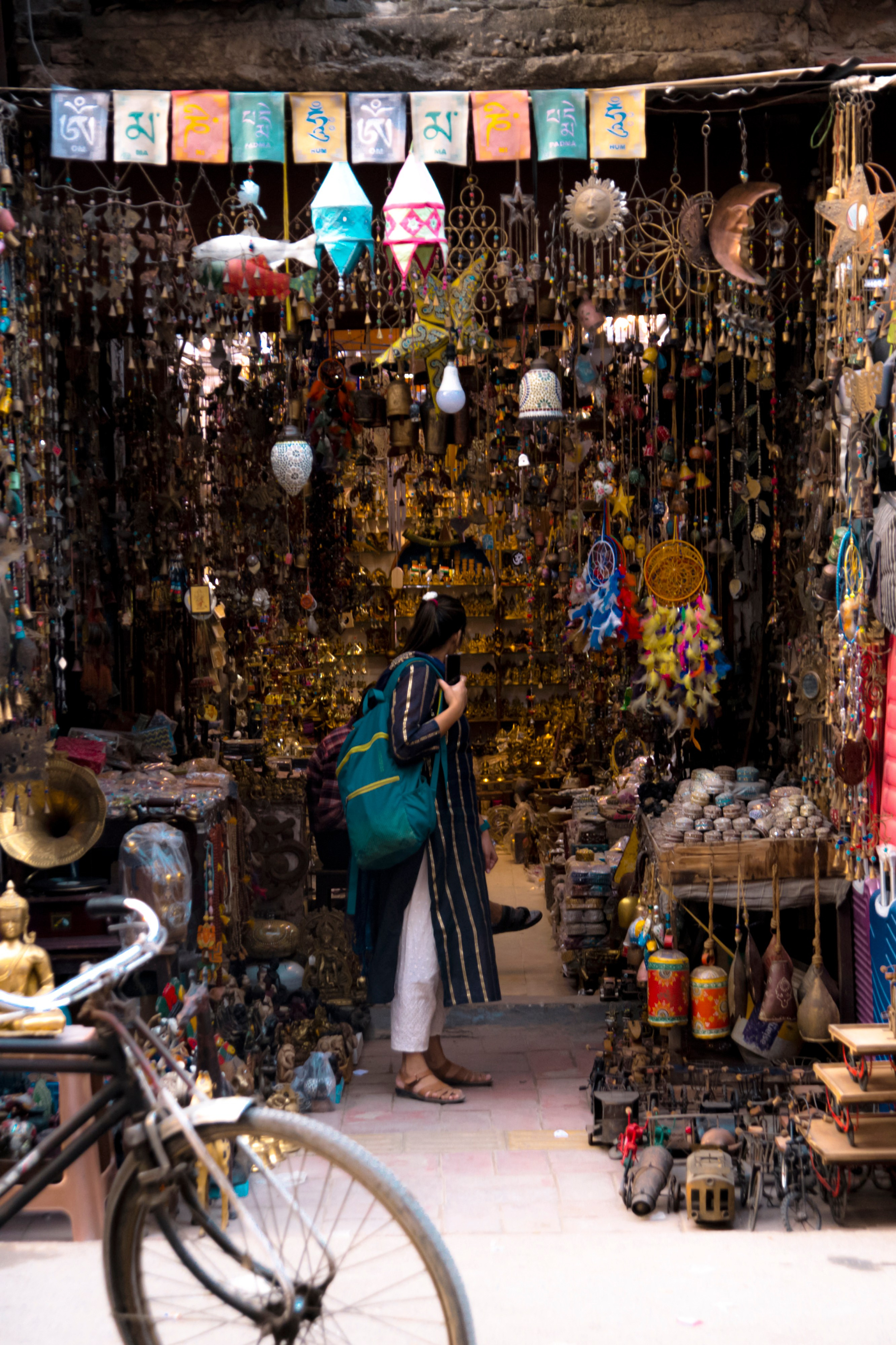 Дели. стрит. Iraogo