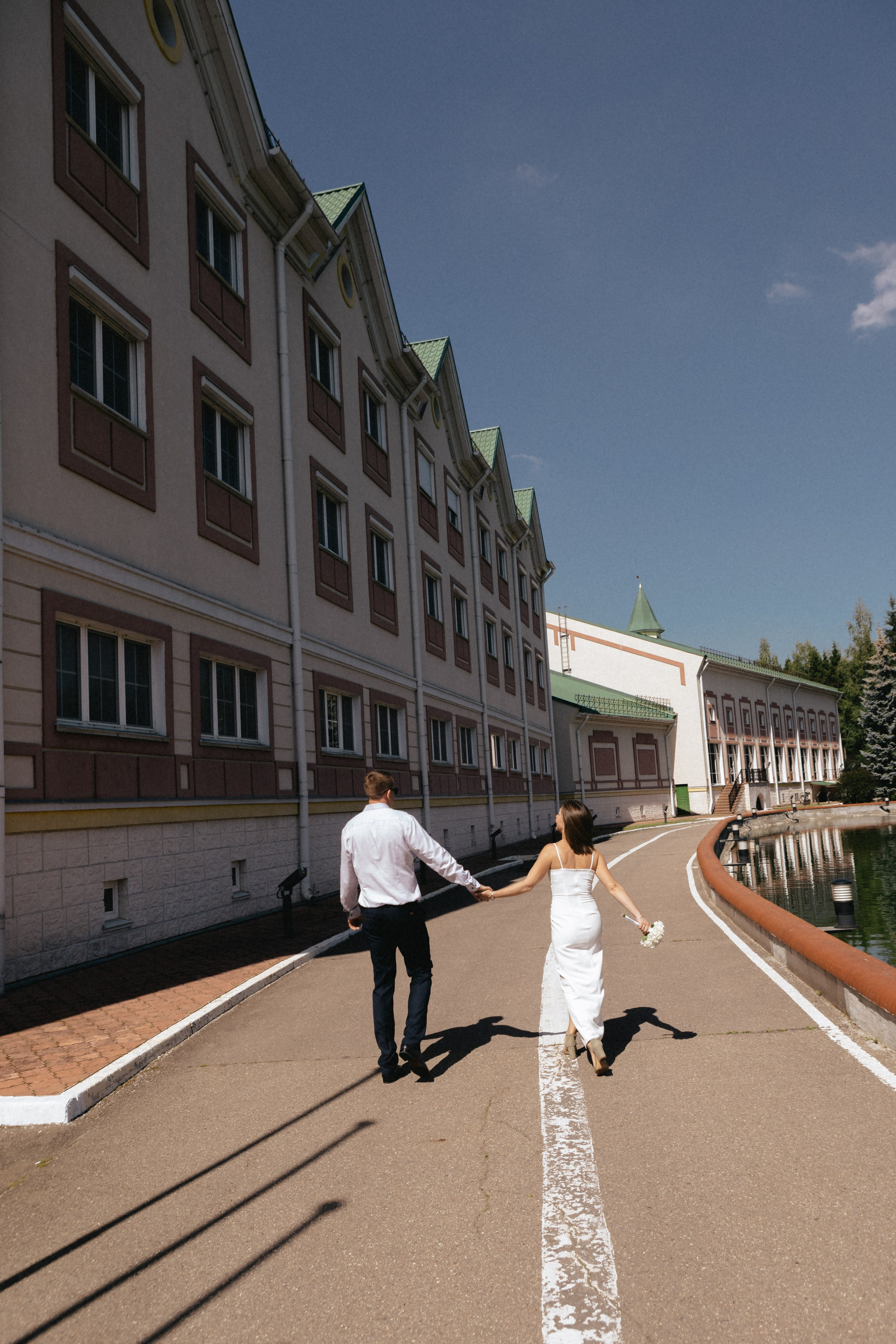 Лиза и Сережа. Роспись и тусовка в коттедже. Свадебный и портретный фотограф в Москве Анастасия Масюк