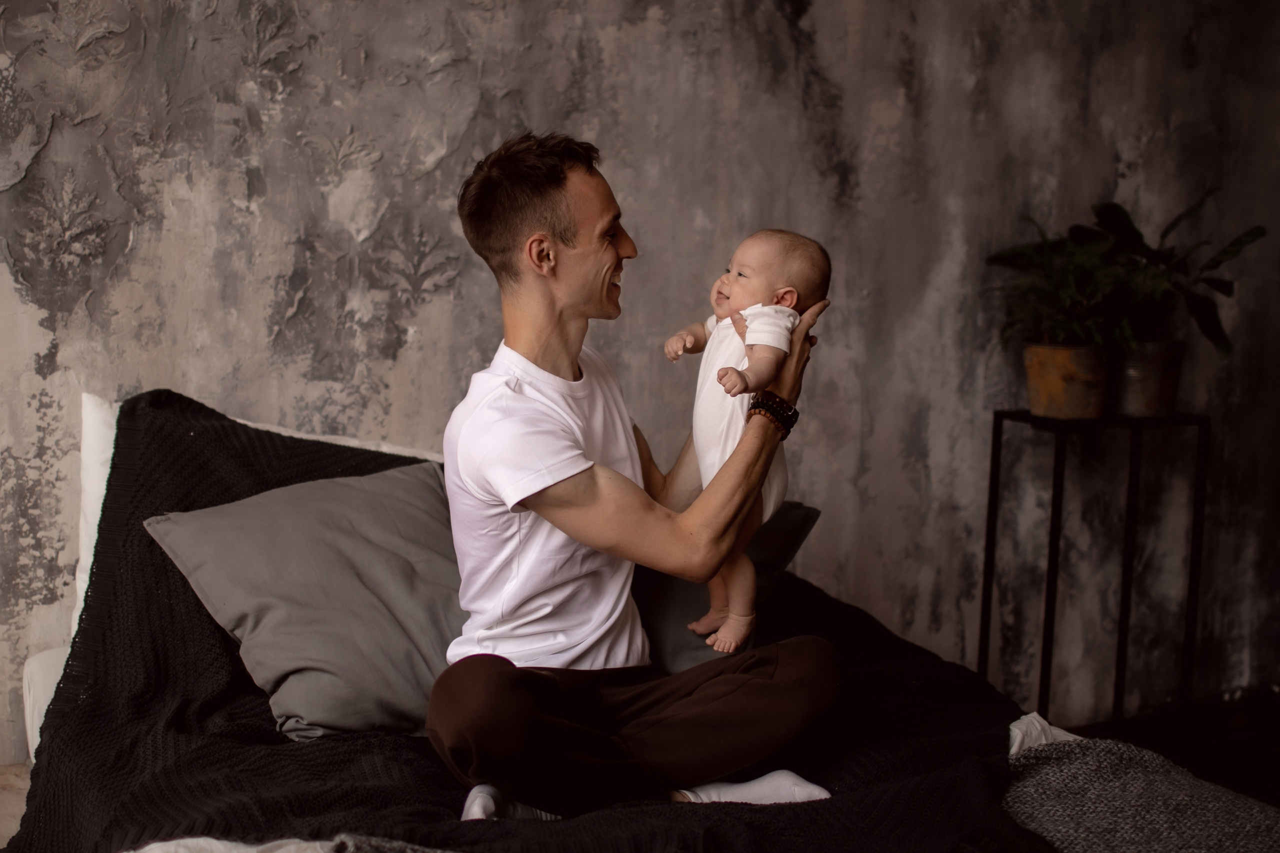 Валерия и Геннадий с крошкой. Семейный фотограф в Москве