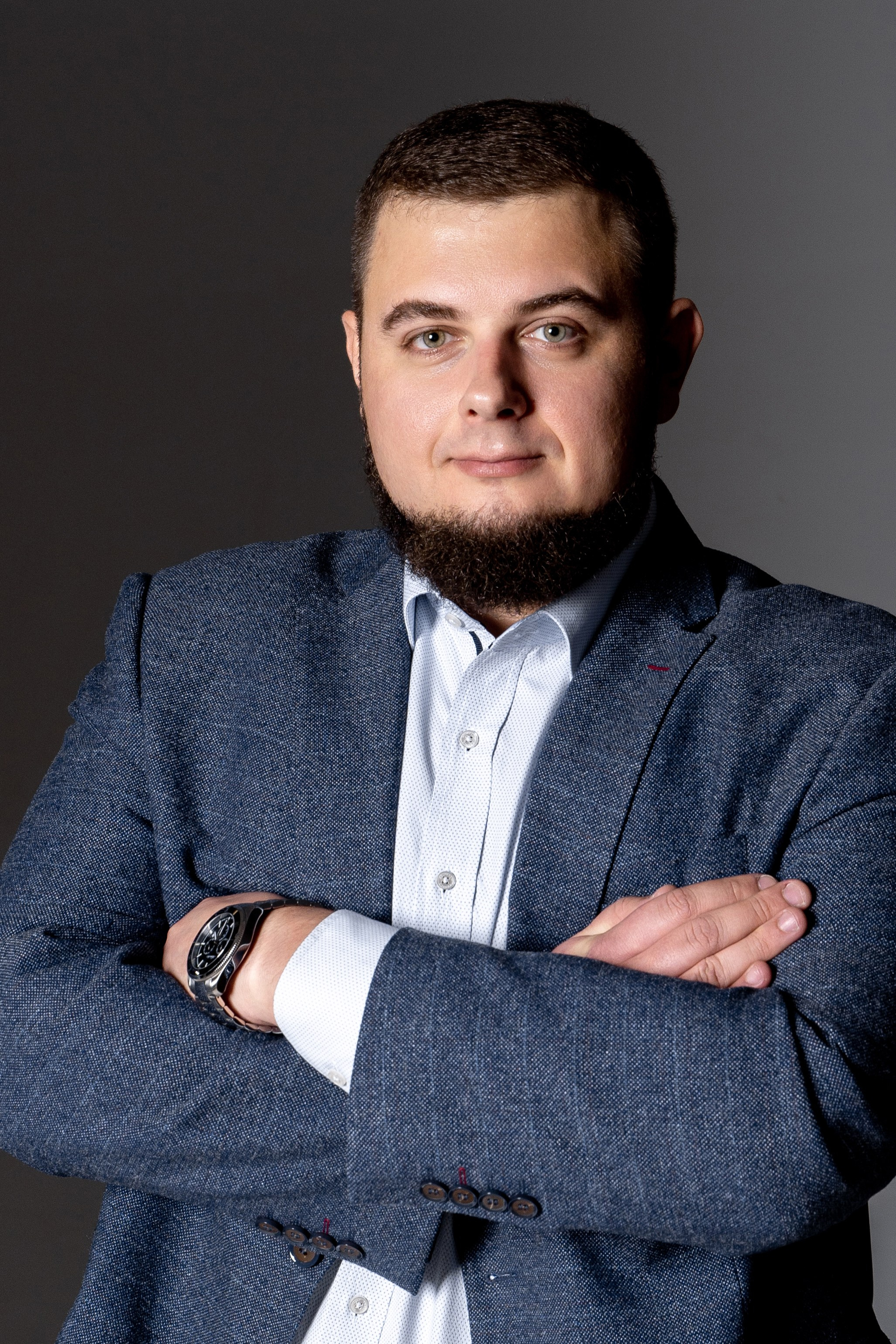 Мужская фотосессия в Москве. Мужской портрет. Мужской фотограф. Фотографии мужчин. Контент для мужчины. Бизнес портрет. Фотосессия для бизнеса.