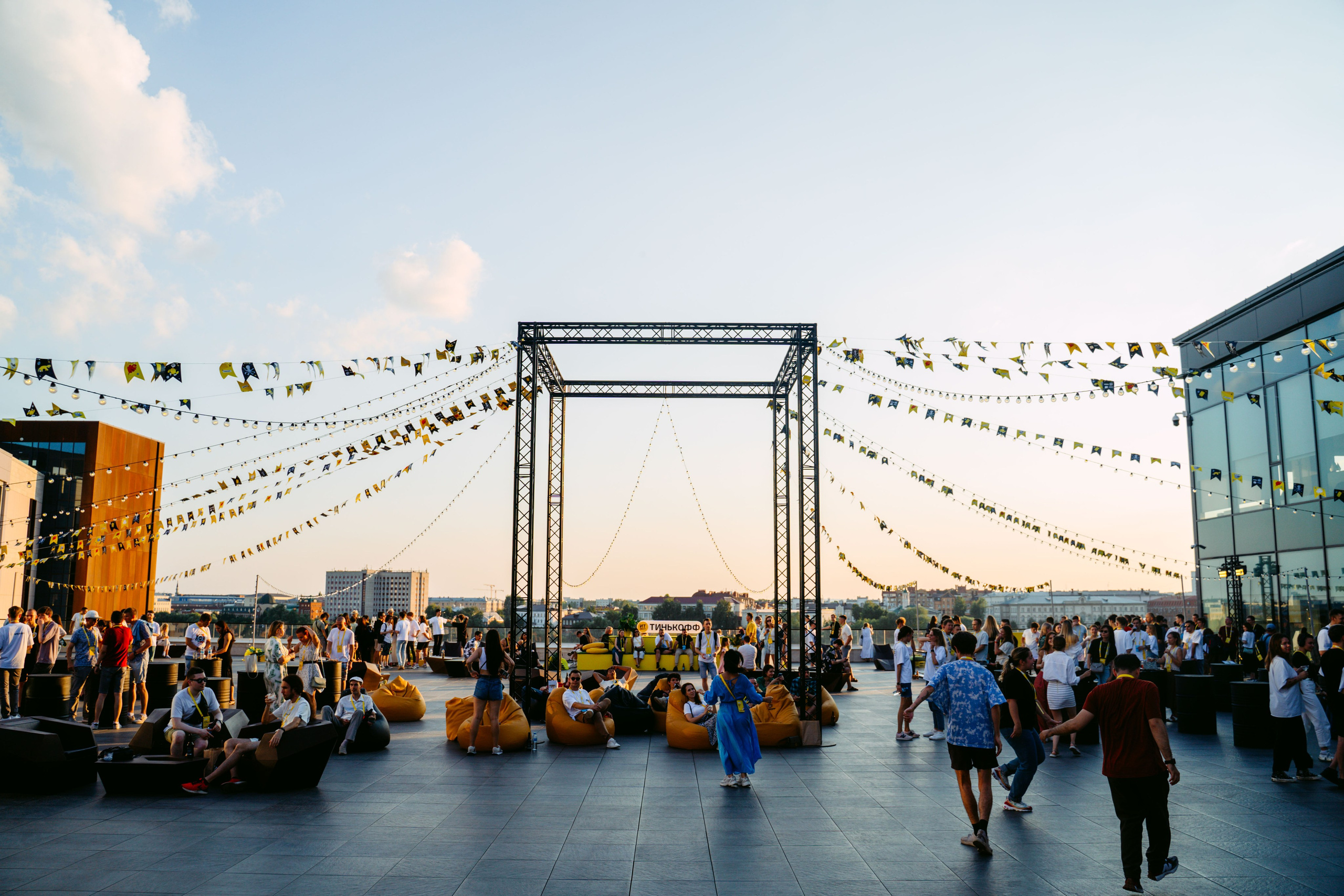 Тинькофф. ИТ-фест / 2023. Саша Копылов, фотограф в Казани