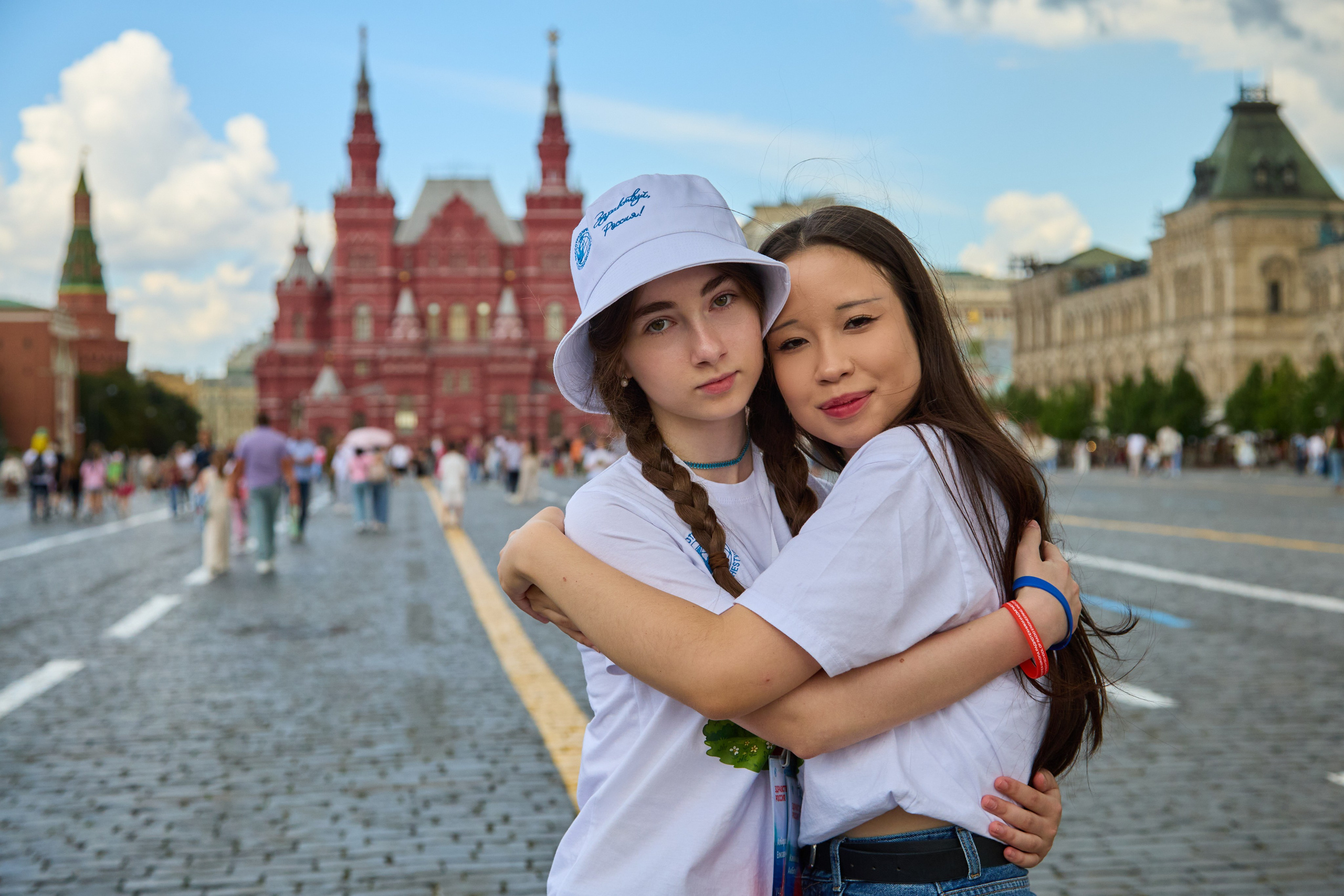 Здравствуй Россия! 2026. Akhmedov Team × Medoed Production — фото и видеопродакшен для мероприятий