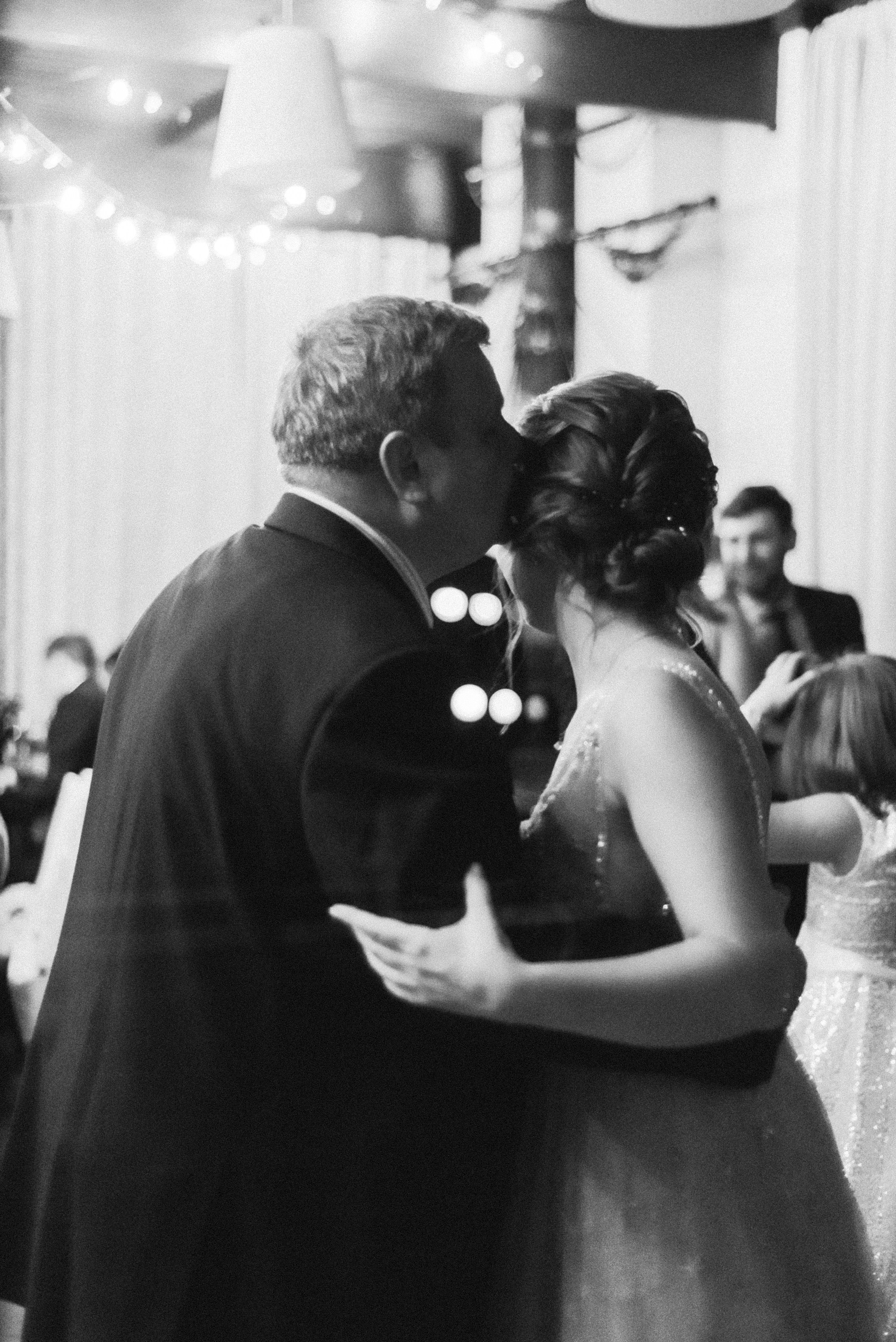 Саша и Саша, свадьба под Петербургом. Изящная фотография | Ксения Милушкина